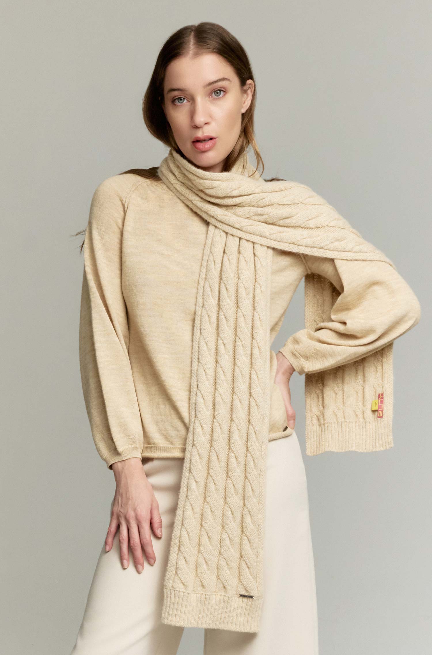 Alpaka Accessoires – elegante Alpaka Mütze Damen, wärmender Baby Alpaka Schal, Pulswärmer, Stulpen und Handschuhe für Damen & Herren.