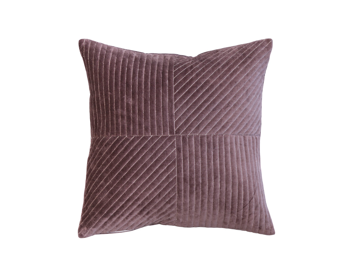 Moulin Cushion velour w. golden pattern L50/W50 cm aubergine