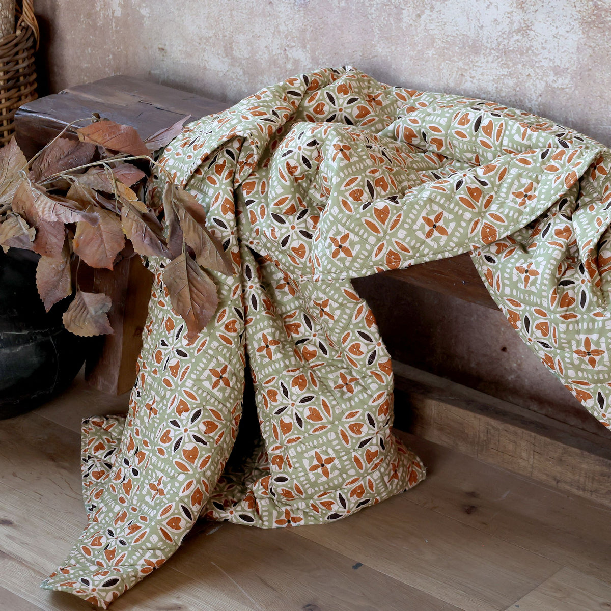 Aix Quilt mit Batikmuster in Terracotta, 180 cm lang