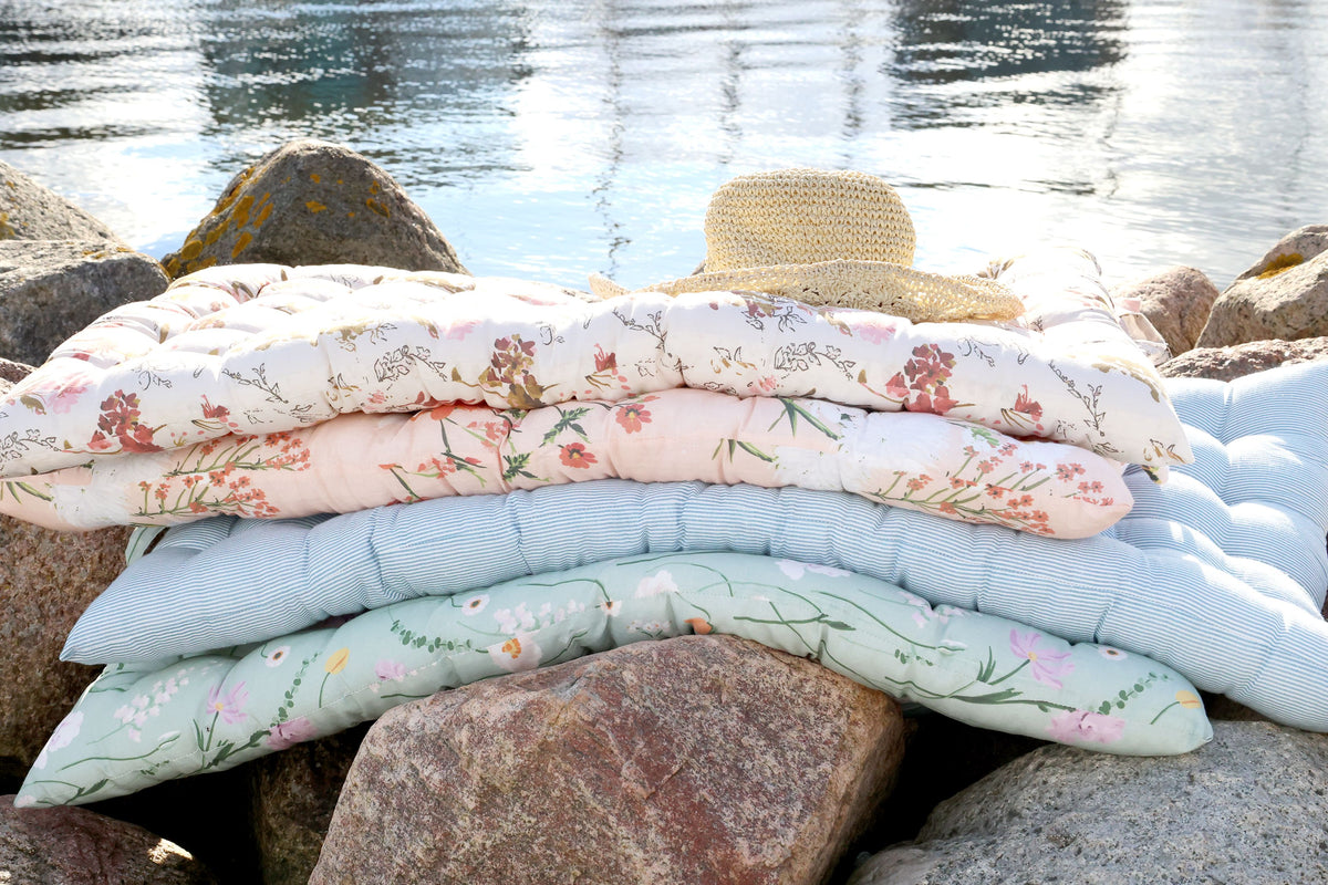Matratze mit Blumenmuster in Rosa, 100 cm lang, 60 cm breit