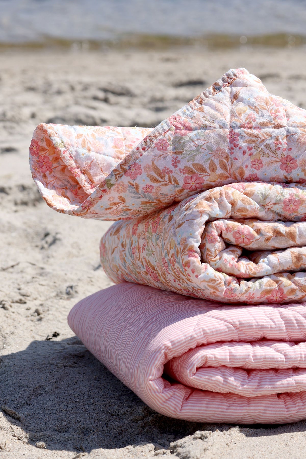 Quilt Aix mit maritimem Streifenmuster, 180x130 cm
