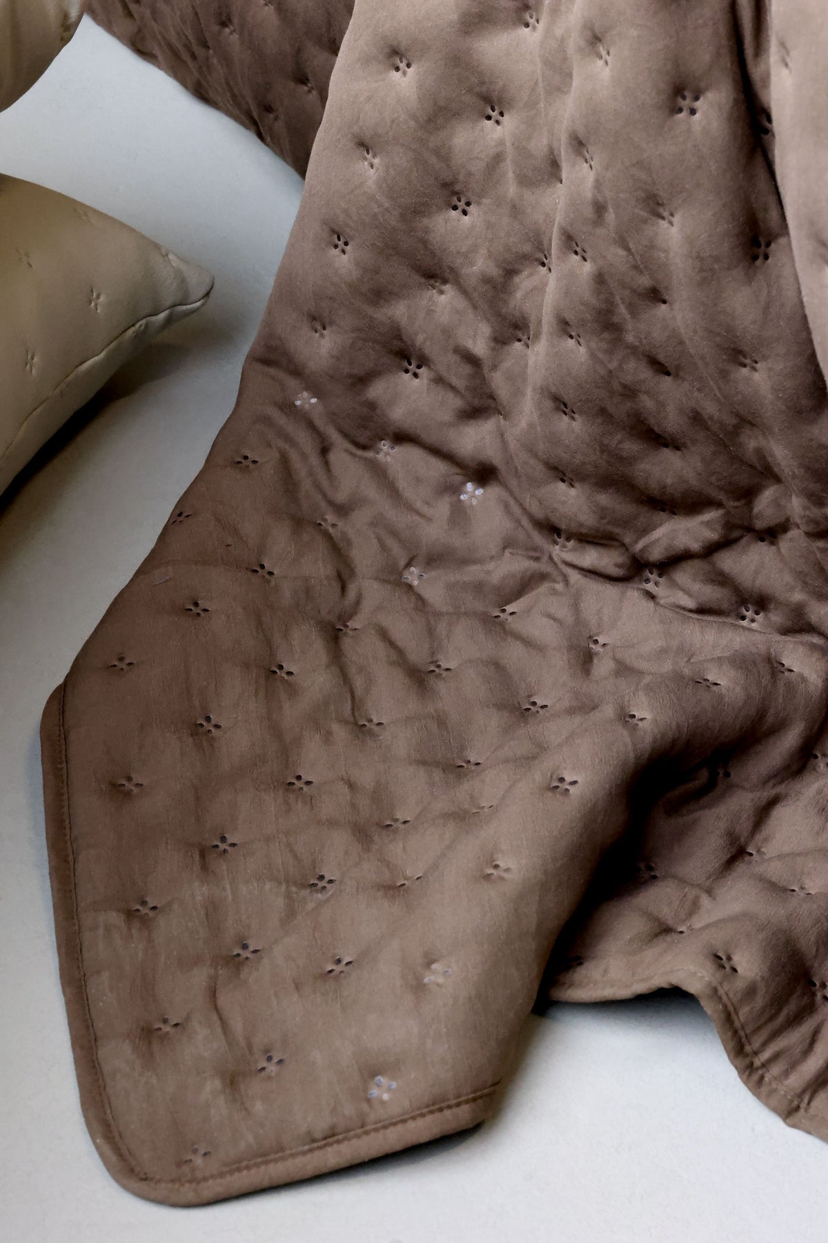 Aix Soft Quilt in Walnuss, 180 cm lang, 130 cm breit
