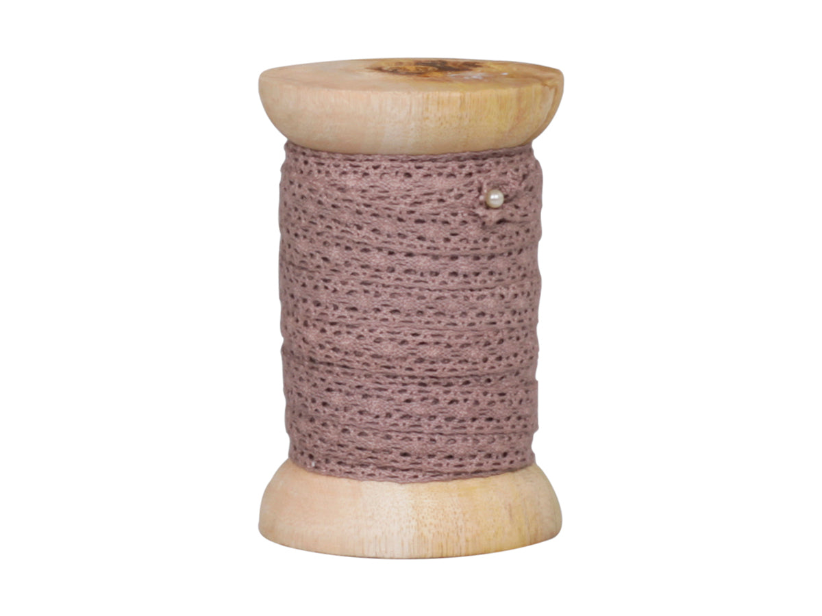 Lace Ribbon on wooden spool L5 m antique rose
