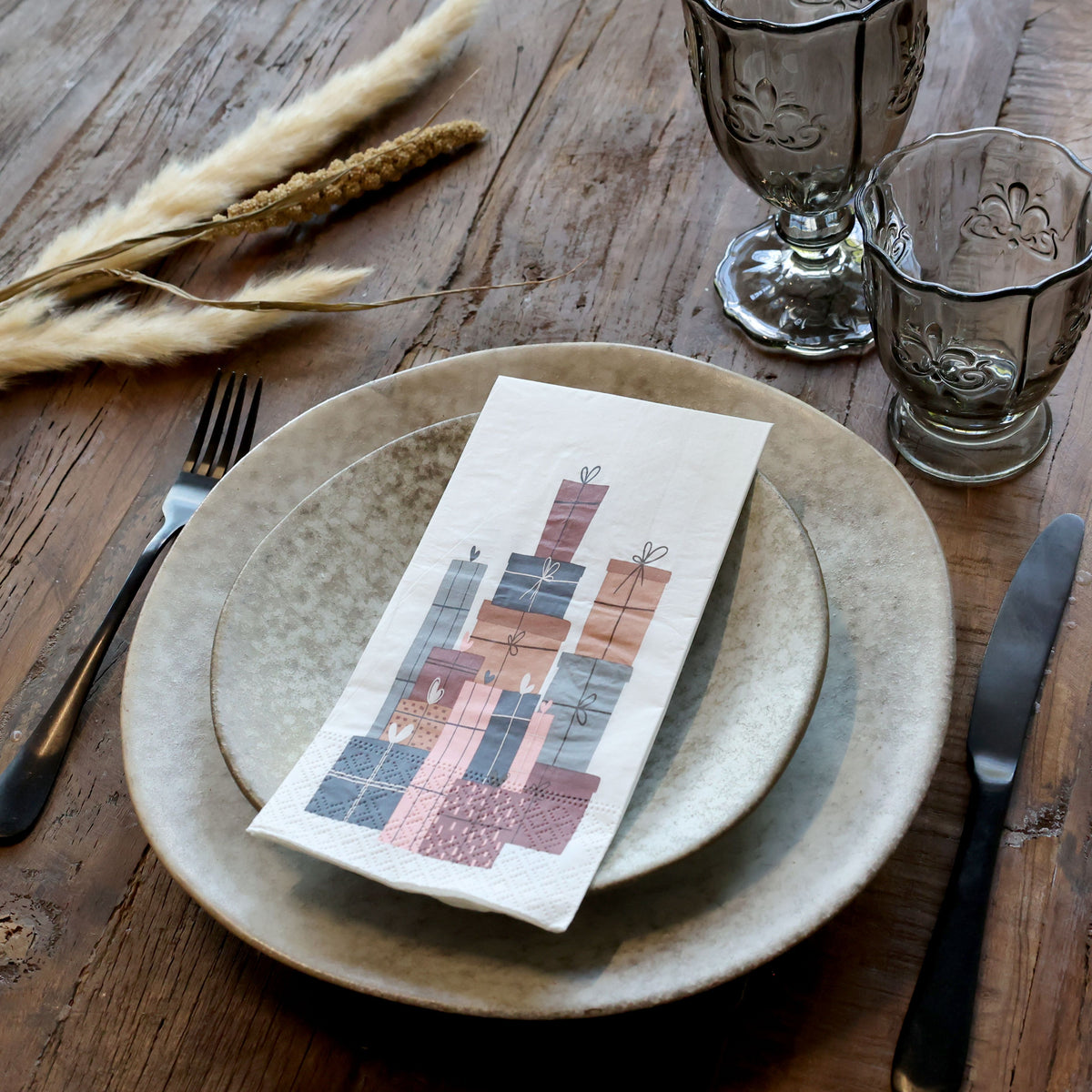 Servietten mit Geschenken, 3-lagig, 40x40 cm, weiß