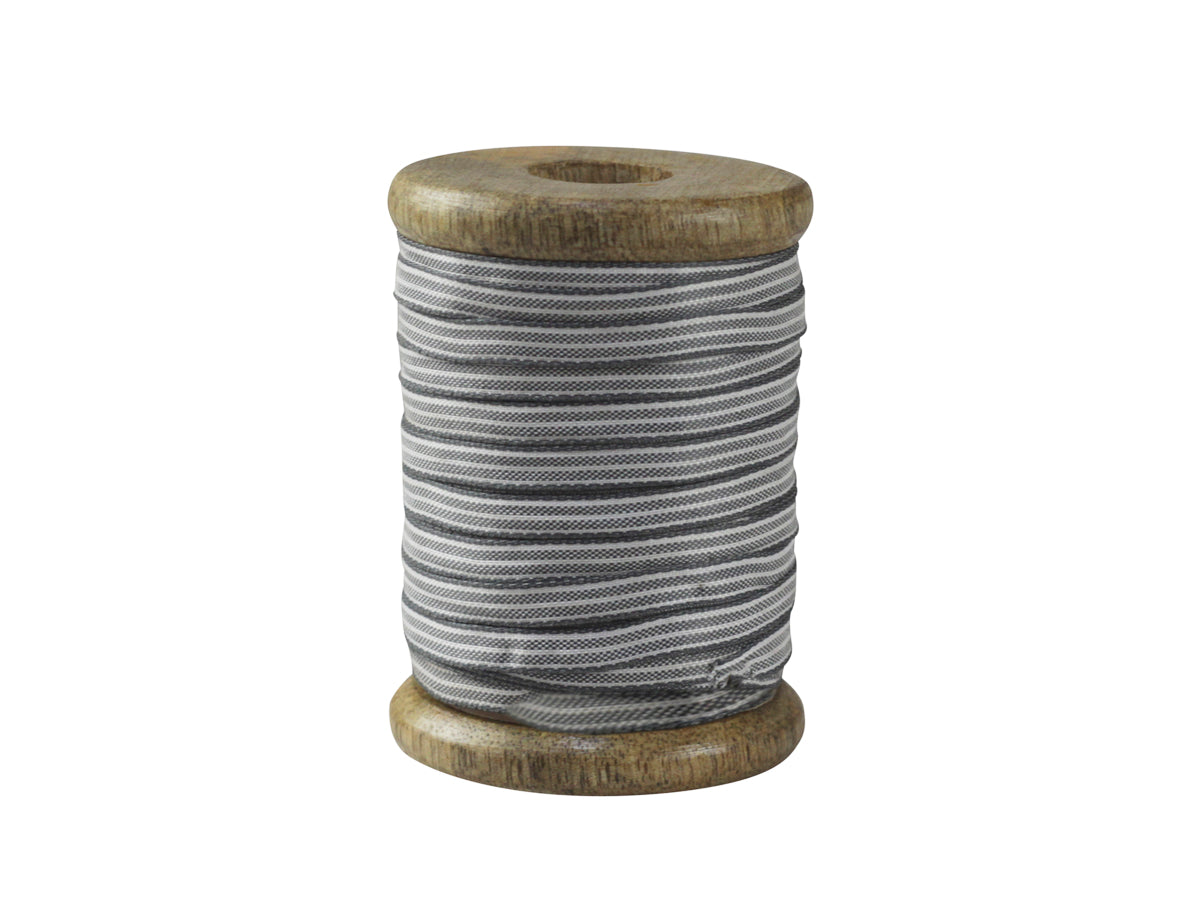 Ribbon w. stripes L5 m on wooden spool light grey
