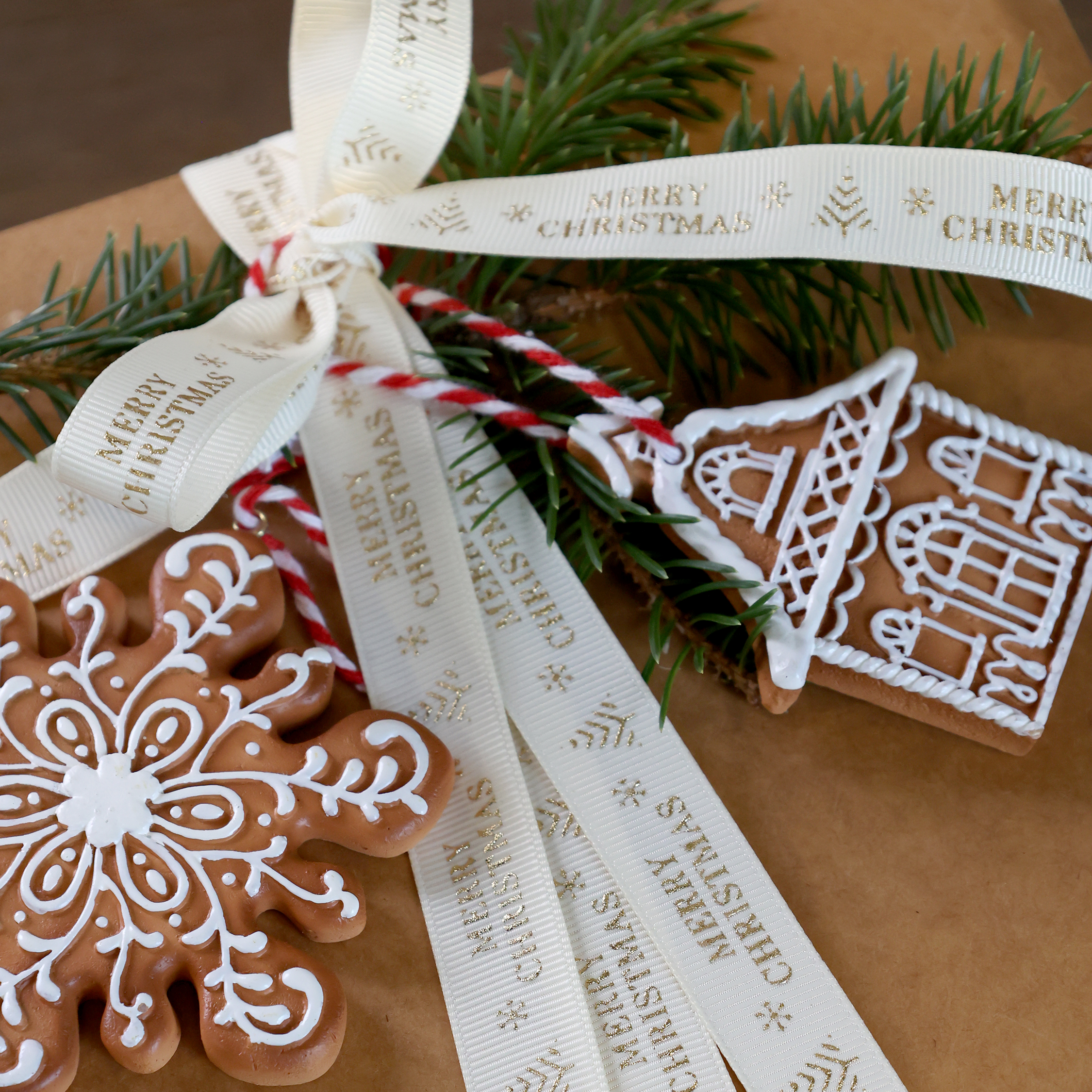 Band mit Merry Christmas, 5 m x 1,5 cm, creme
