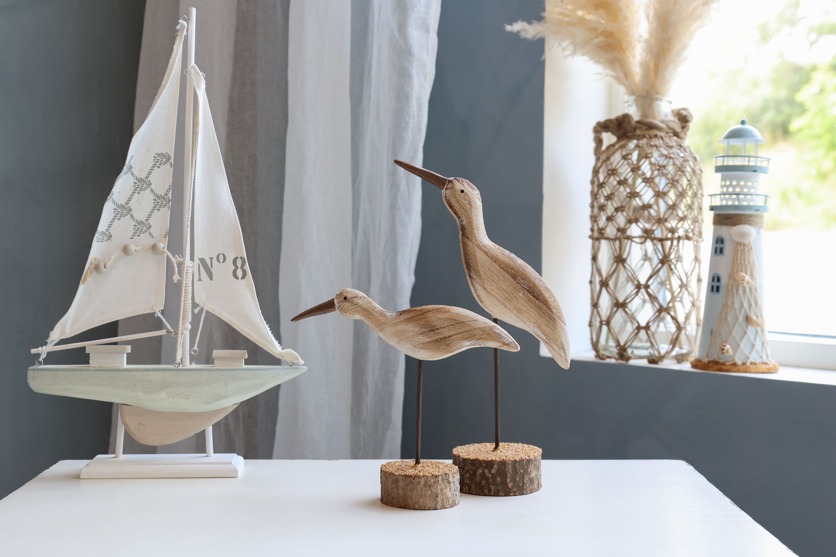 Segelboot-Dekofigur auf Fuß, creme, 42 cm hoch