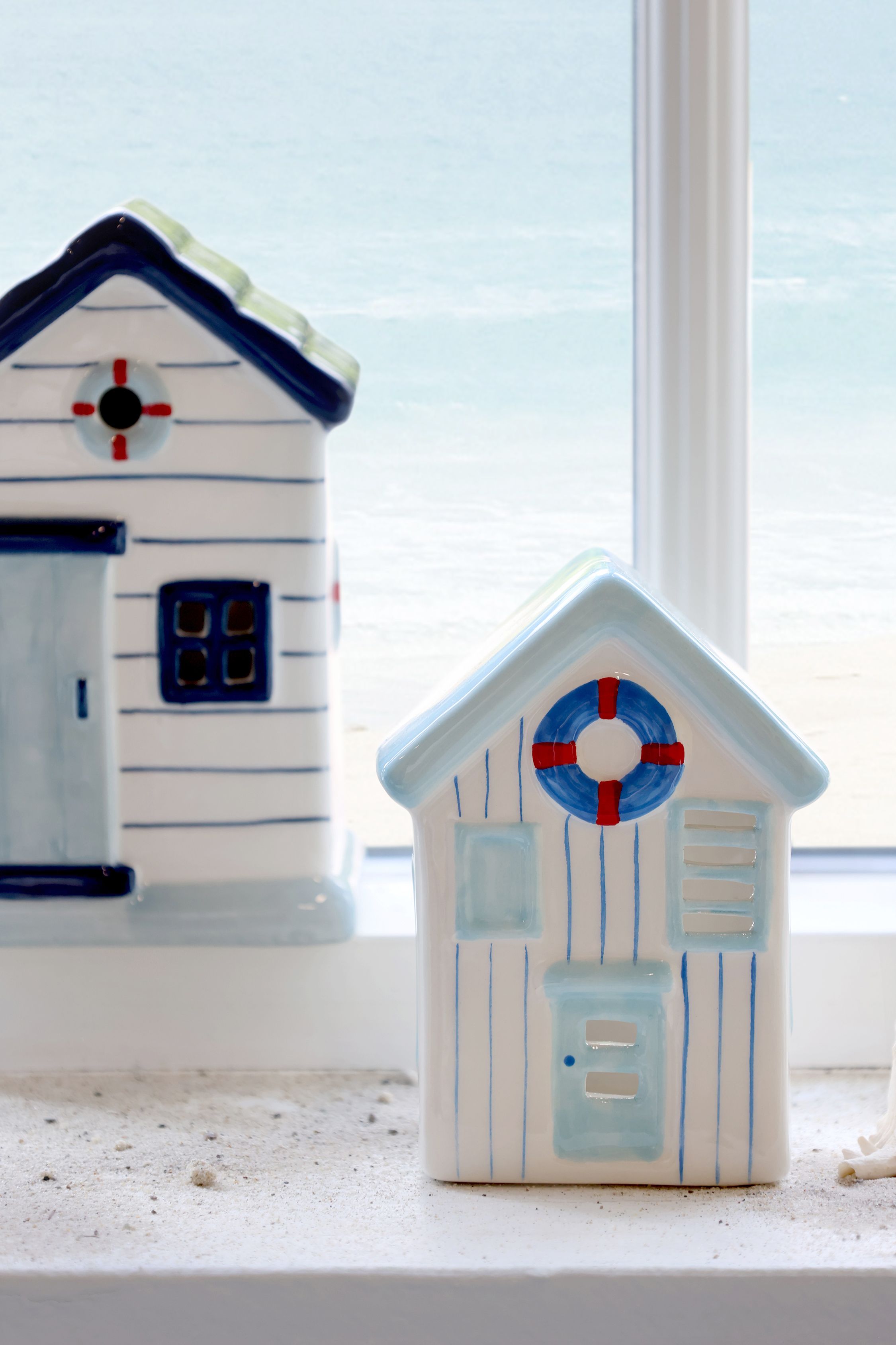 Strandhaus Deko-Figur aus Keramik, 11,5 cm hoch, sky blue