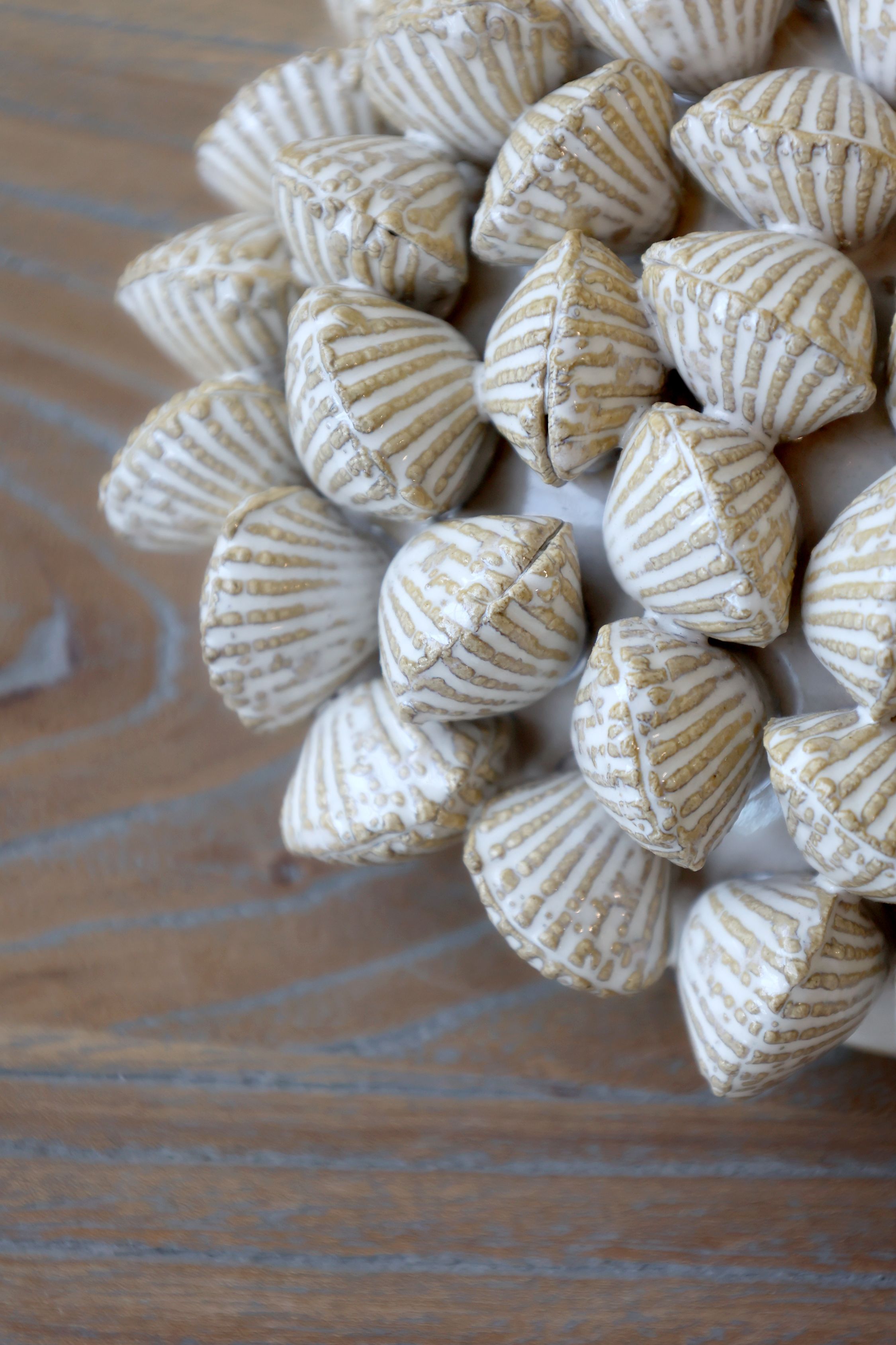 Muscheln Deko aus Steingut, 14,5 cm, creme