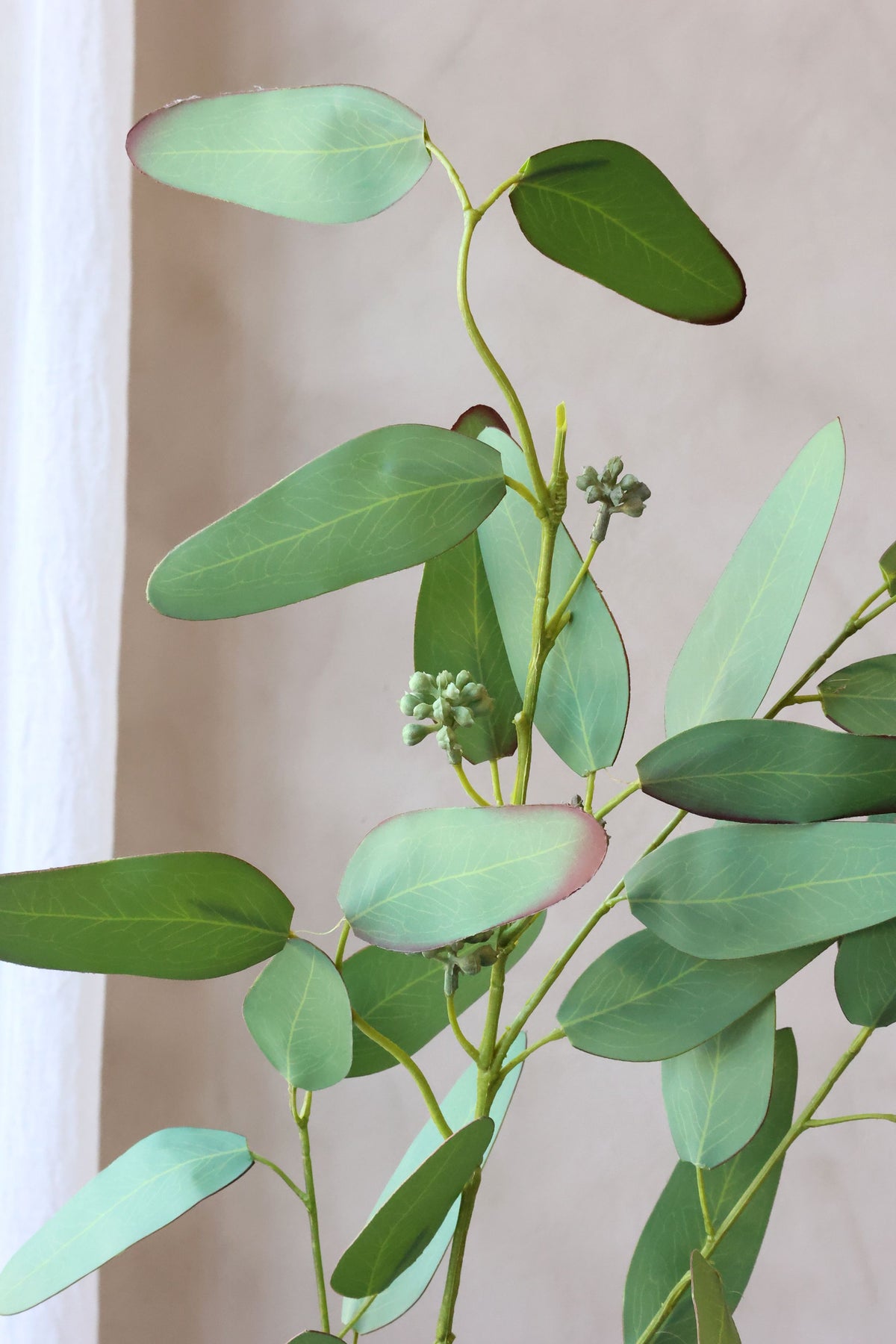 Kunstzweig Eukalyptus mit Silky-Touch-Oberfläche, 95 cm