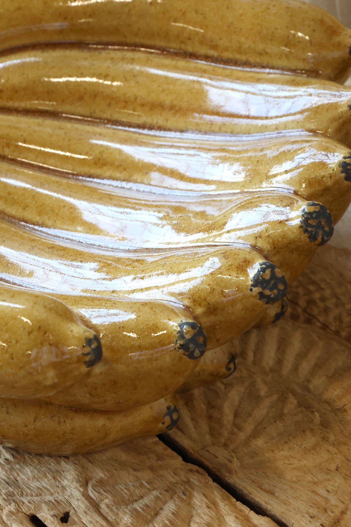 Tablett mit Bananen aus Steingut, honigfarben, 25 cm lang