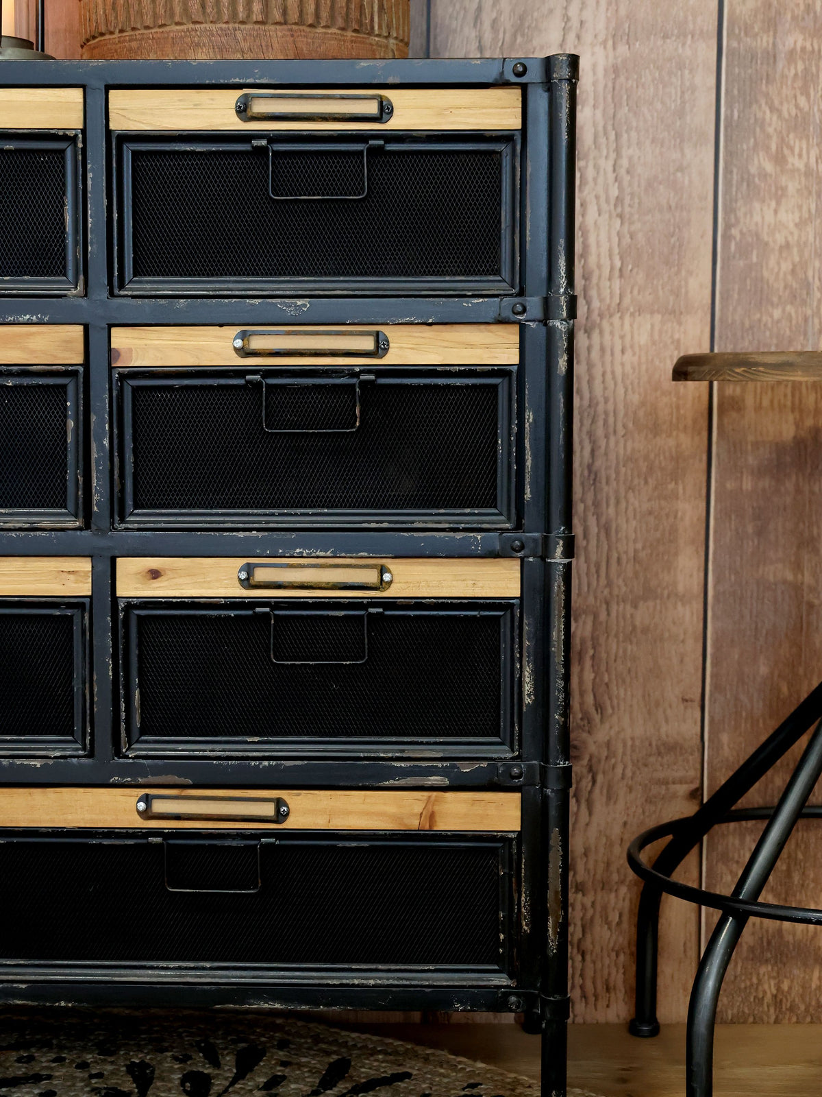 Kommode aus Eisen und Tannenholz in Antique Schwarz
