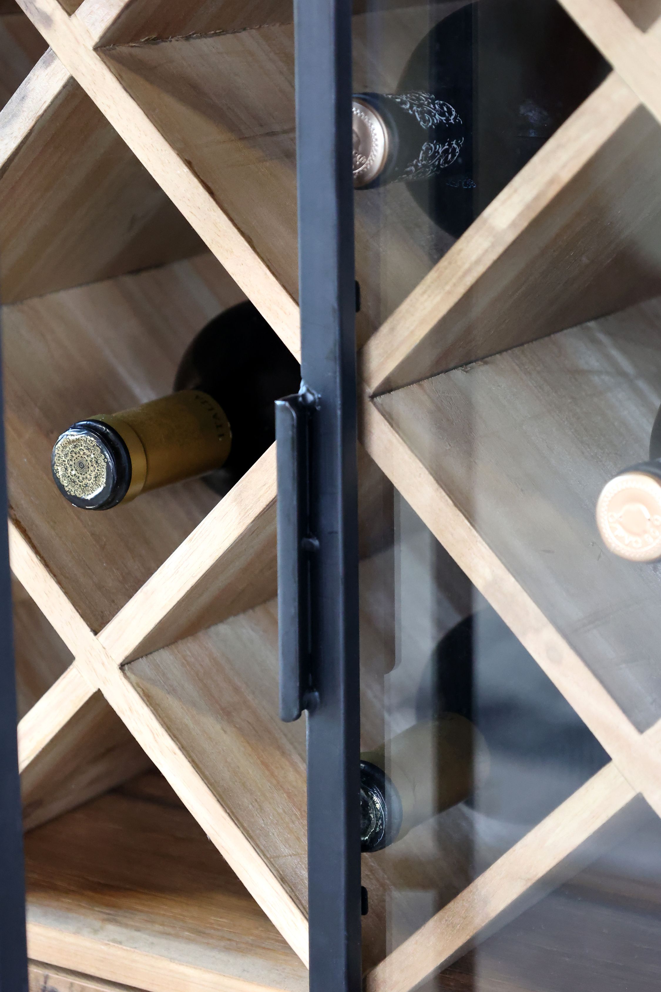 Vitrinenschrank Glas mit Flaschenregal aus Eisen und Holz
