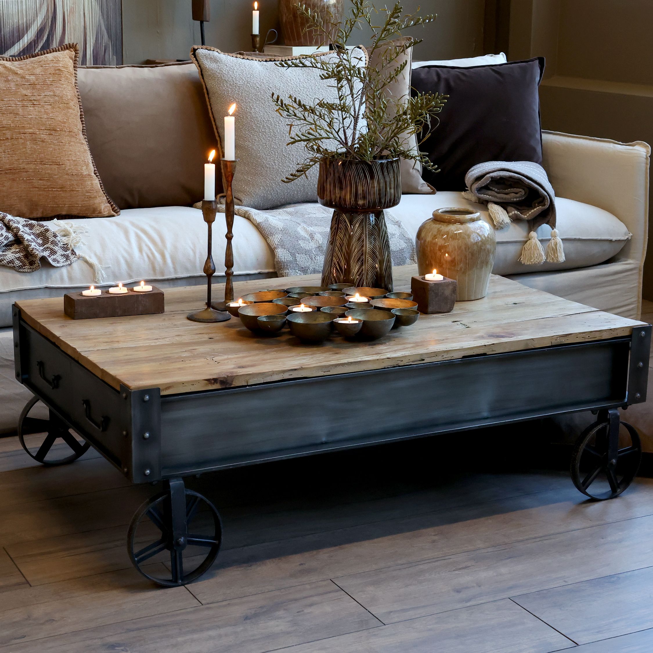 Sofatisch mit Schublade aus Eisen und Ulmenholz, 122 cm lang
