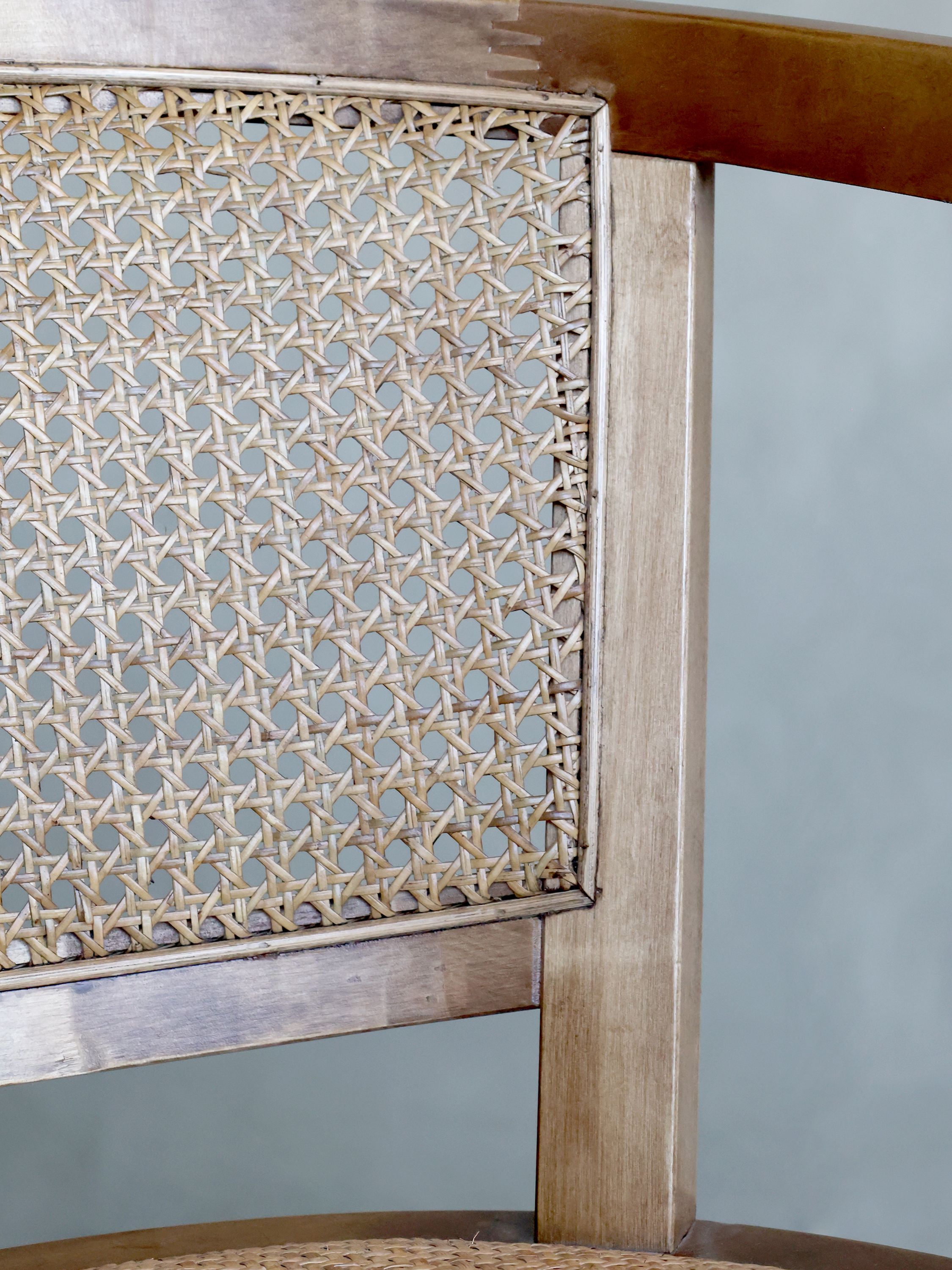 Französischer Bürostuhl mit Rattan-Geflecht, natur