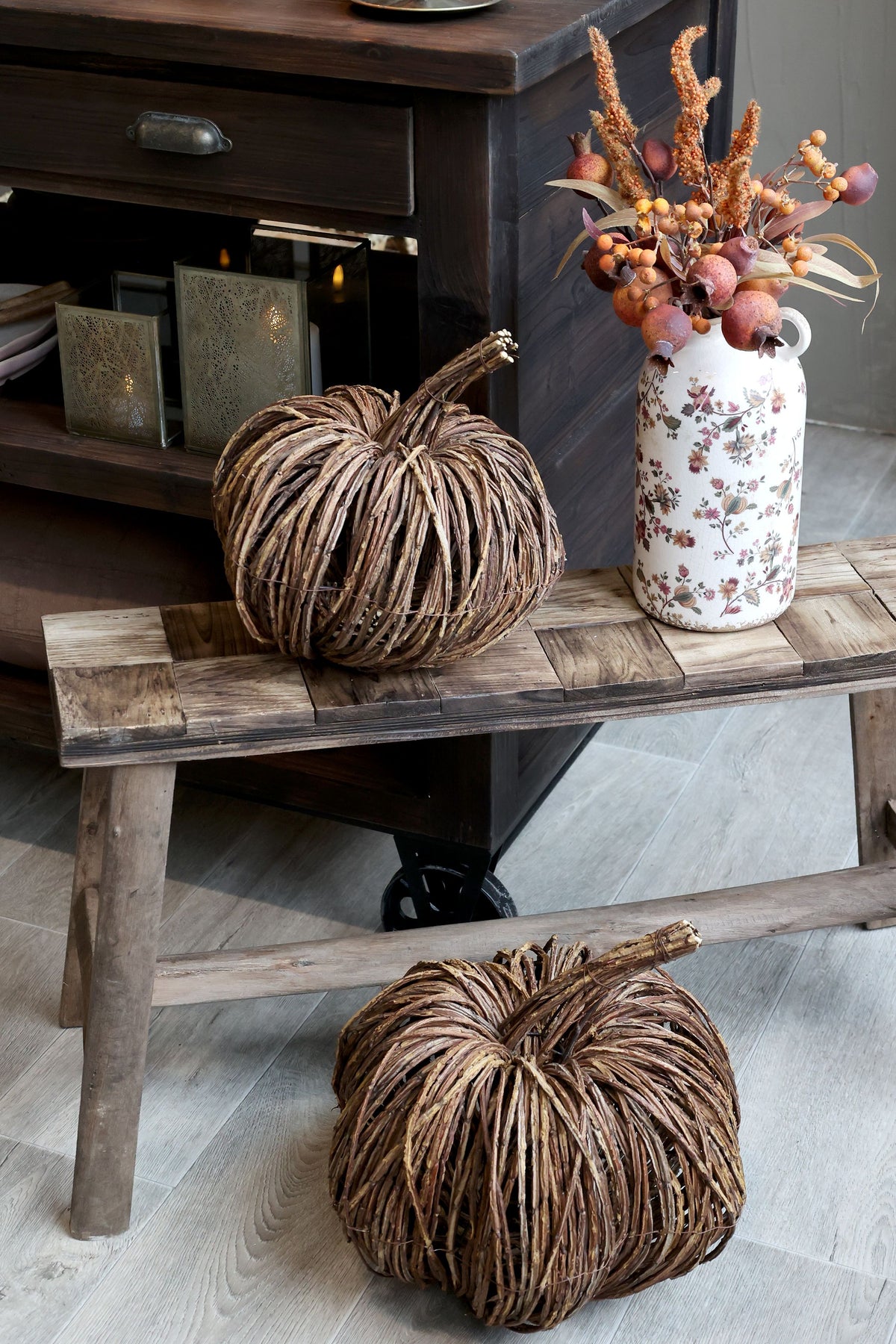 Bank mit Muster auf Sitz aus Tanoak-Holz, 80 cm lang