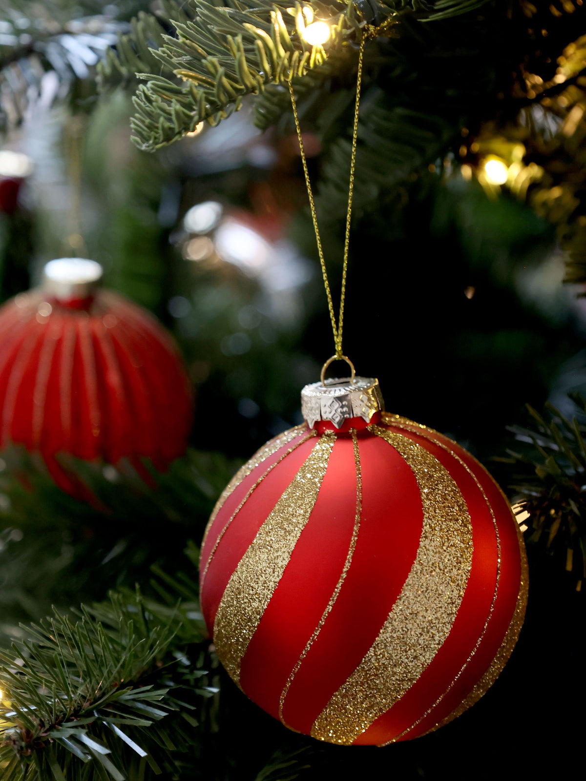 Weihnachtskugel aus Glas, 8 cm, antique cherry