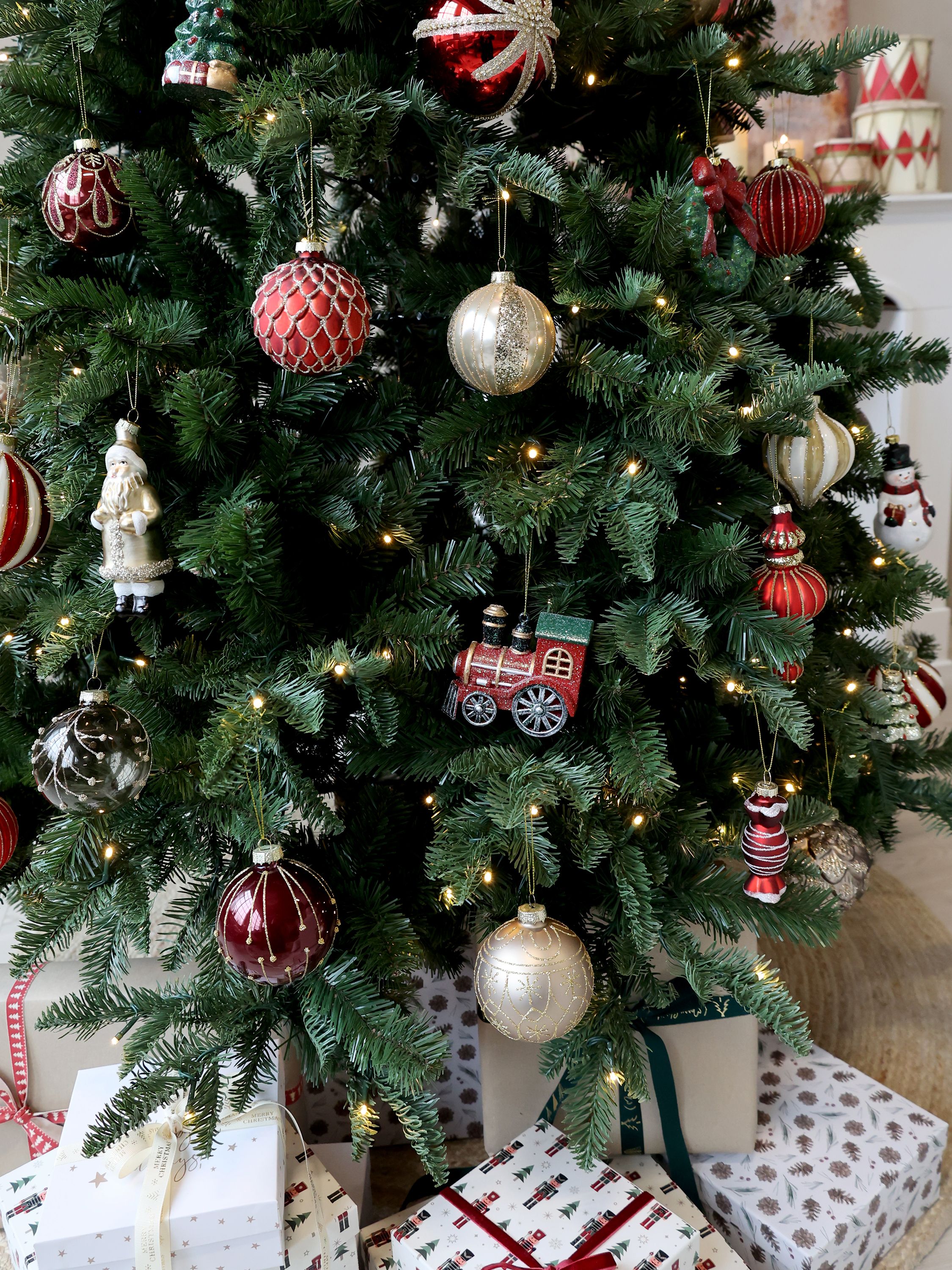 Weihnachtskugel aus Glas, 8 cm, antique cherry