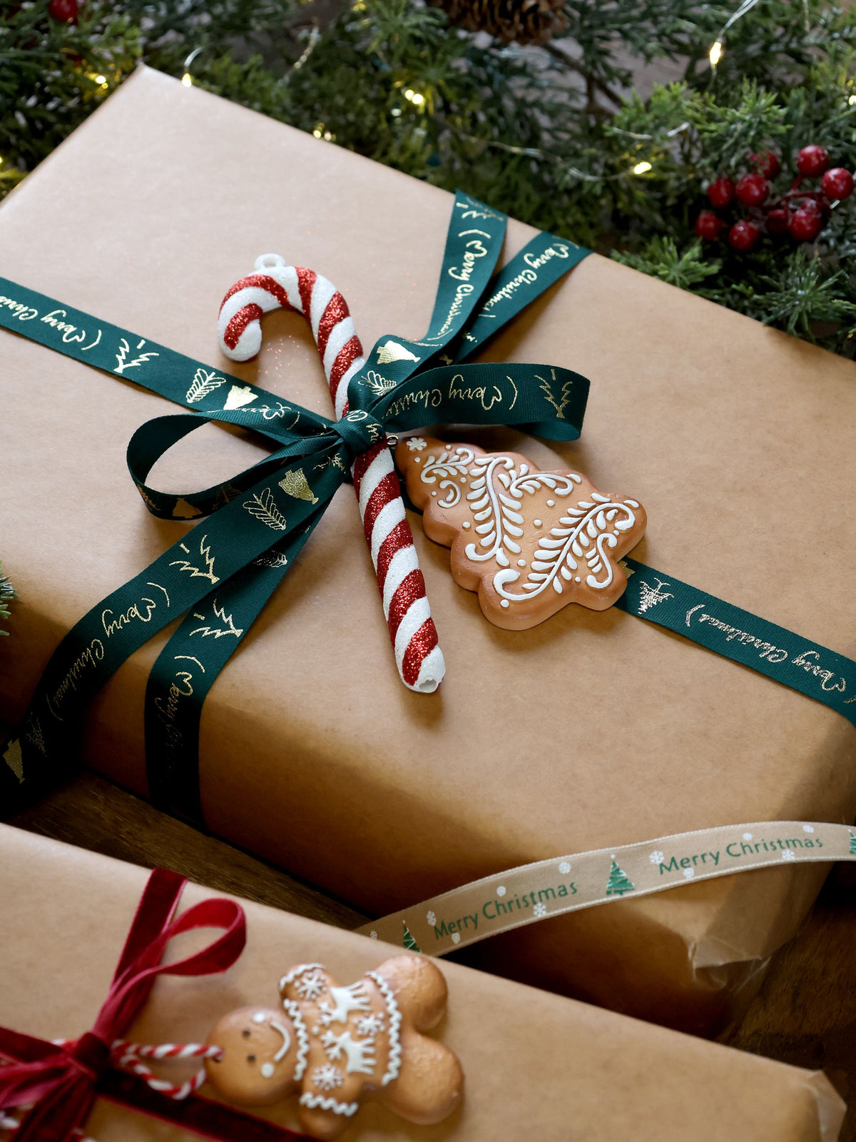 Hängender Weihnachtsstrumpf in Beerrot, 17,5 cm hoch