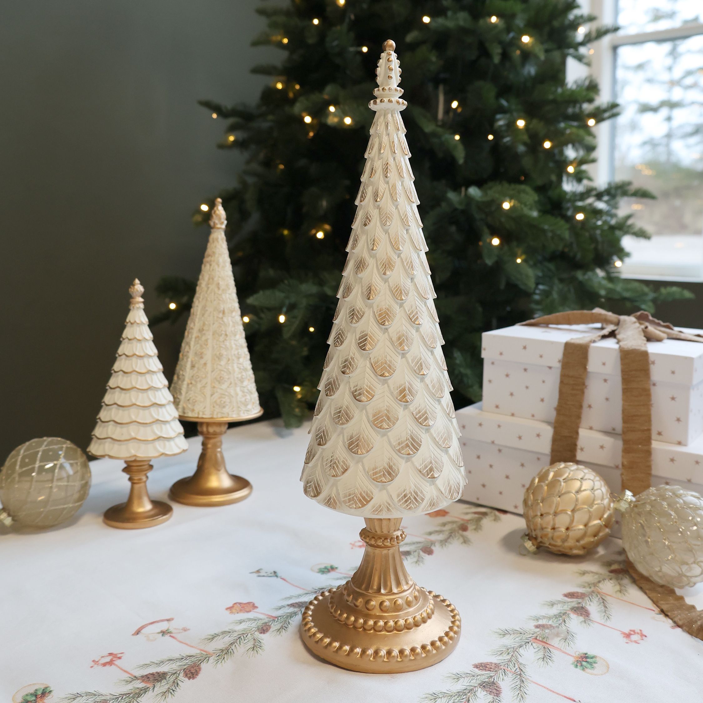 Weihnachtsbaum aus Polyresin, 42 cm hoch, antique creme