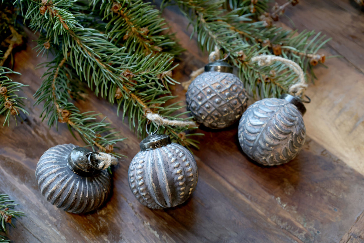 Weihnachtskugeln Set aus Glas, 12 Stück, antique mokka