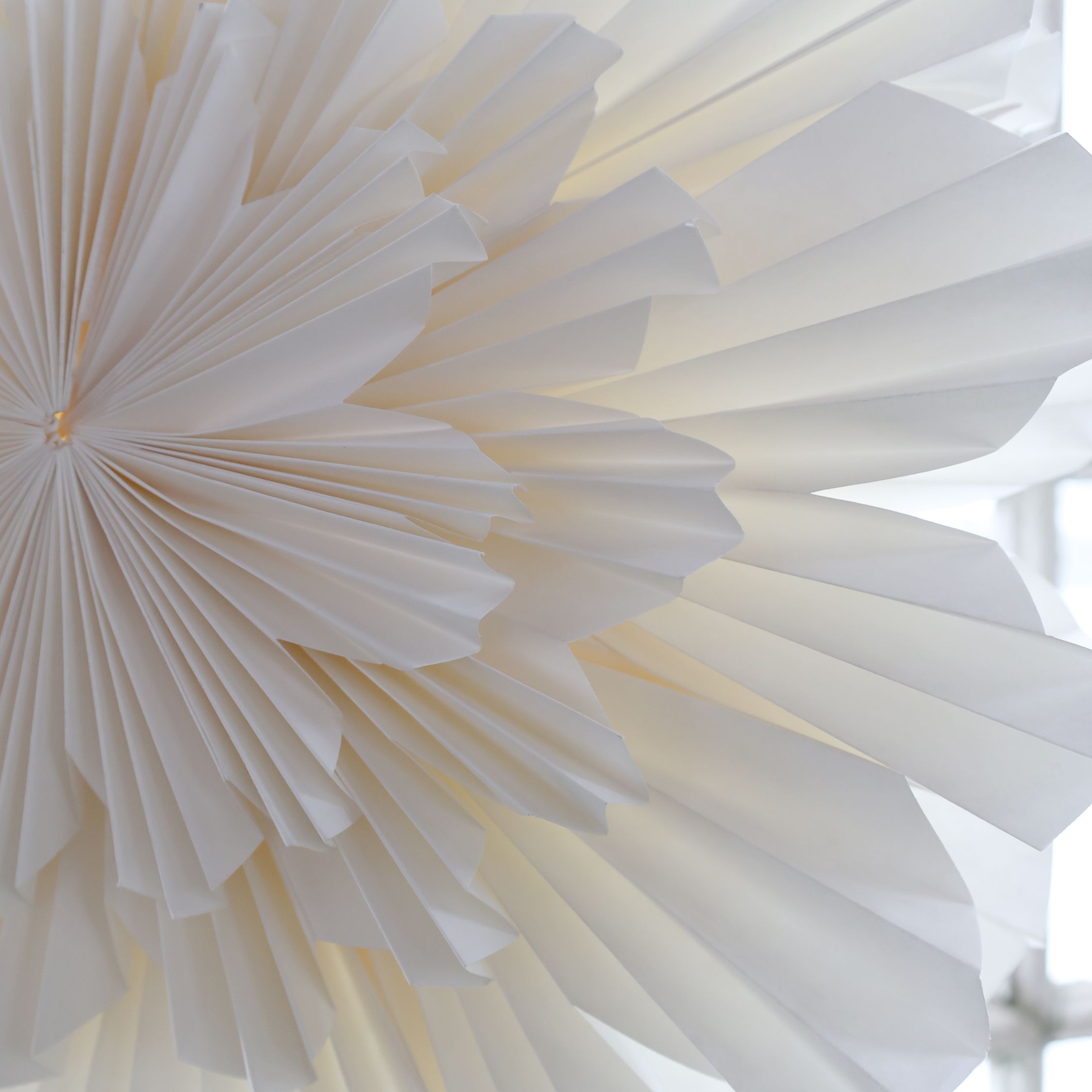 Papierstern Tischlampe mit Kabel, 40 cm, creme