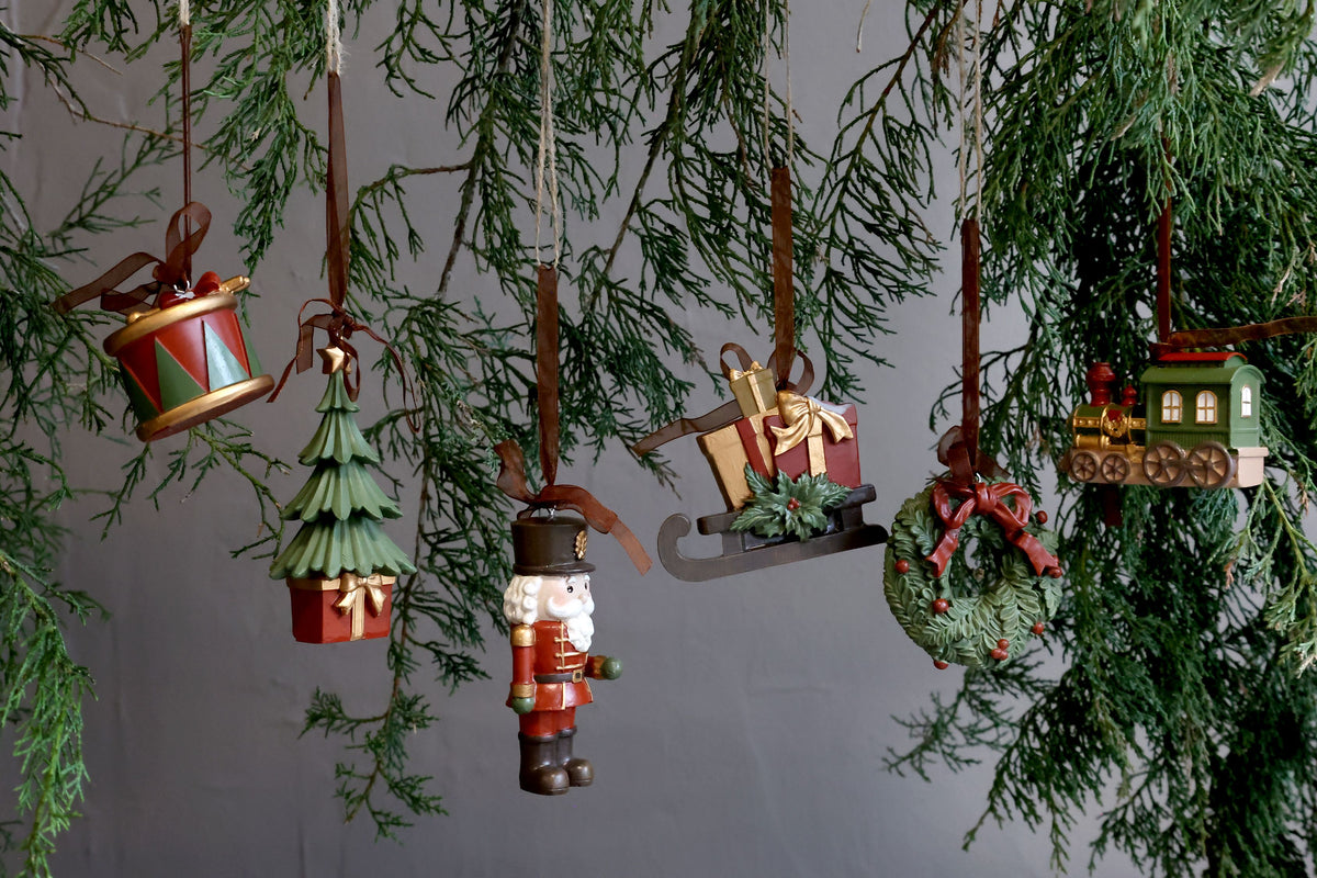 Noël Aufhängeset aus Polyresin, 2er-Set, Kirschrot