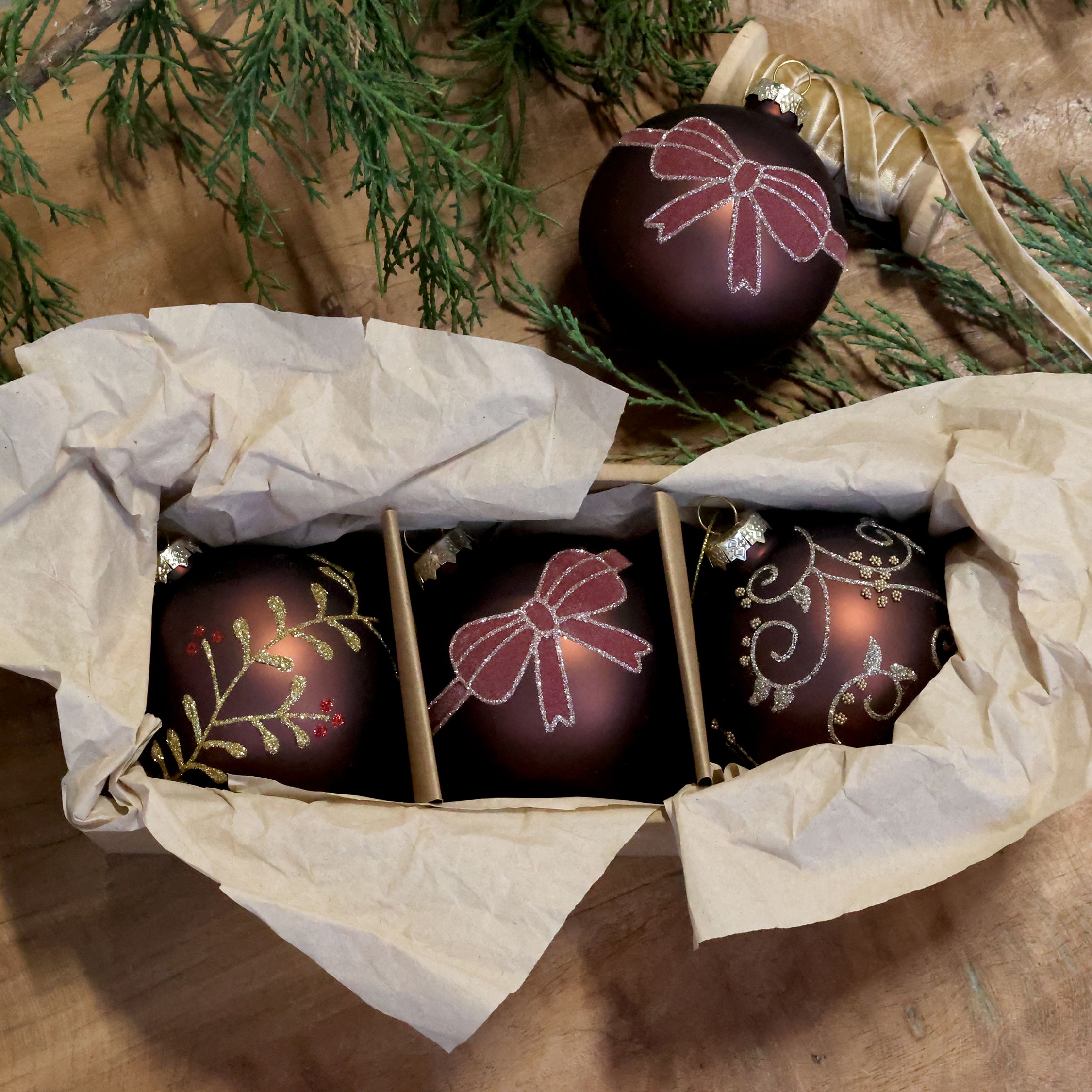 Weihnachtskugeln Set aus Glas, 3er, Mokka