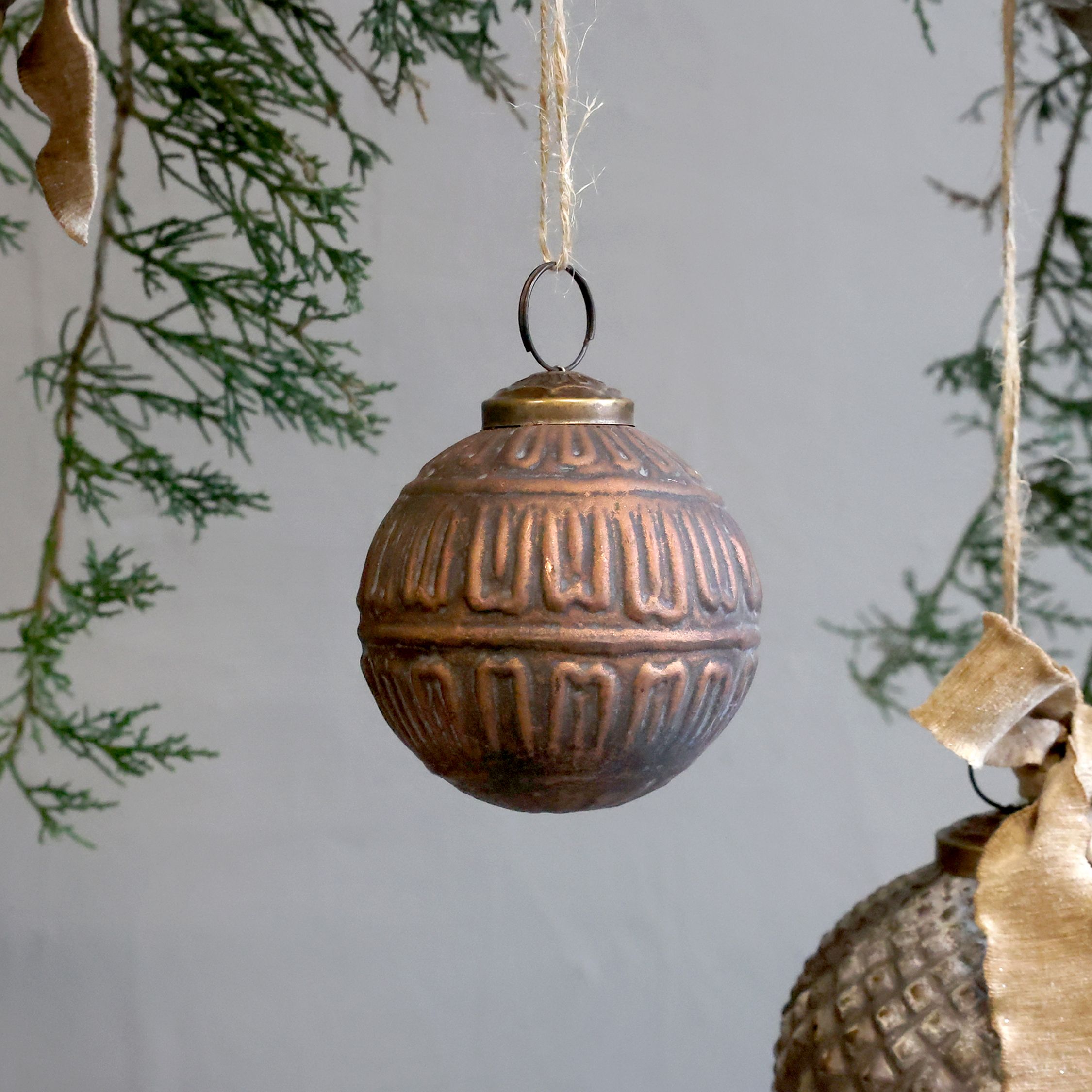 Weihnachtskugel aus Glas, 7 cm, antique mokka
