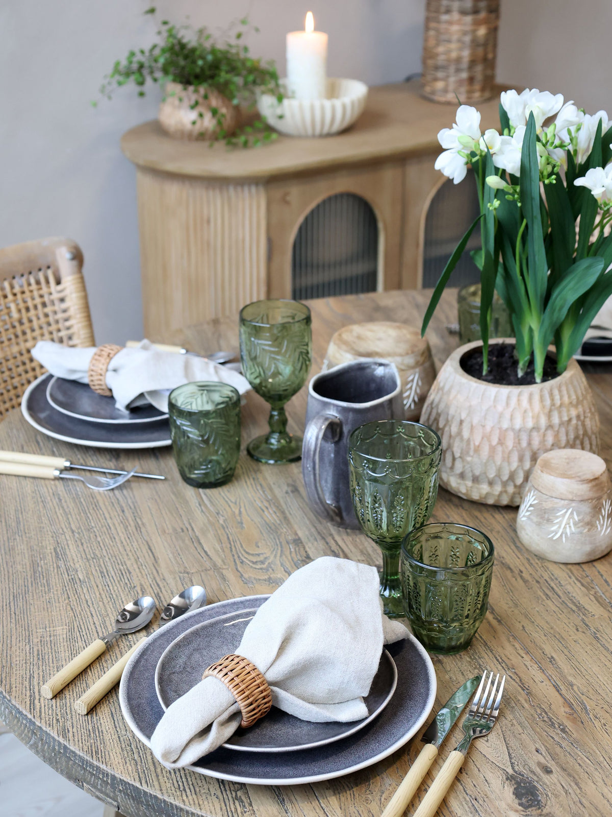 Linas Besteck Set aus 4 Teilen, 22,5 cm, natur
