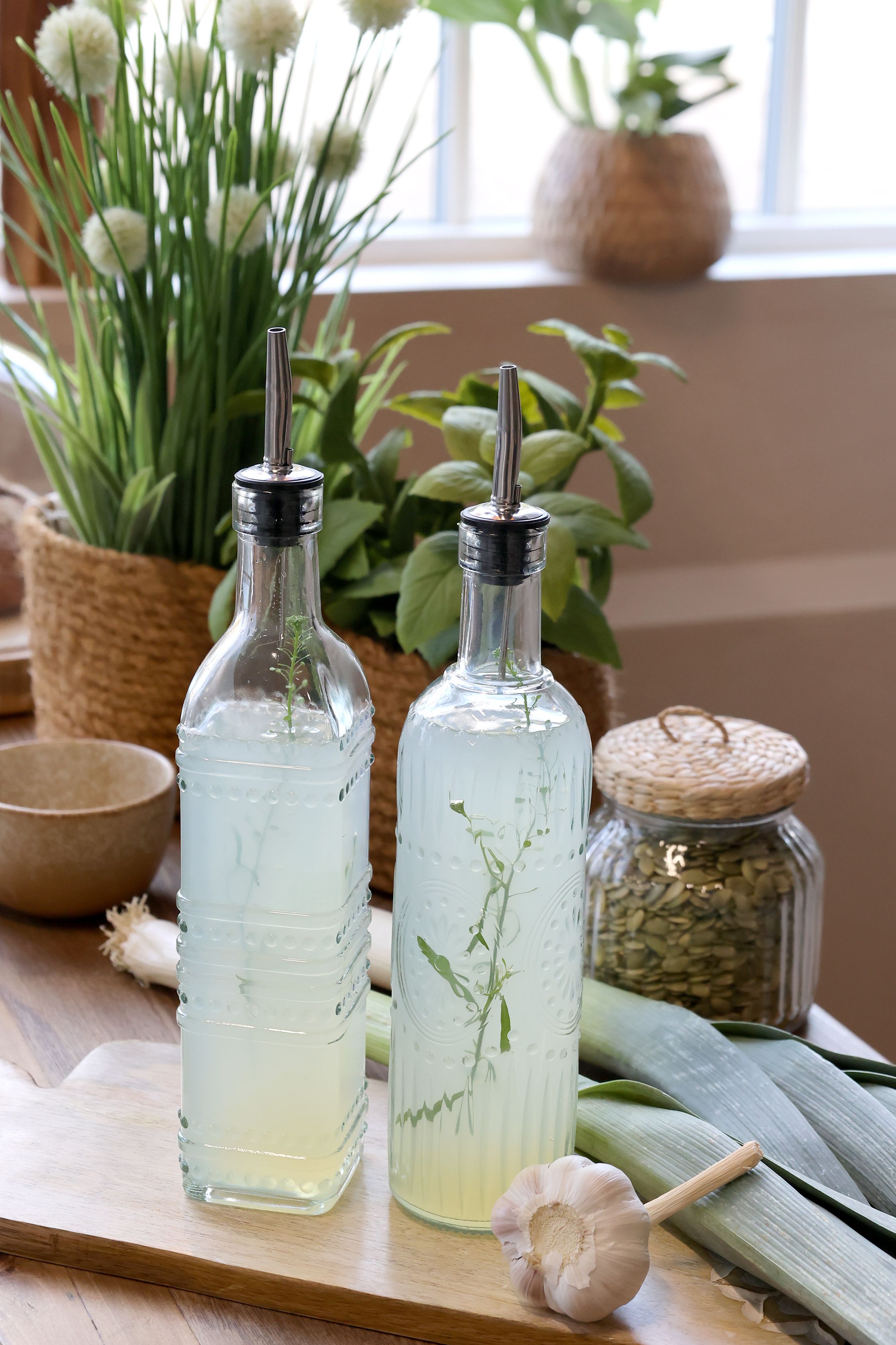 Flasche mit Weinausgießer, 480 ml, klar