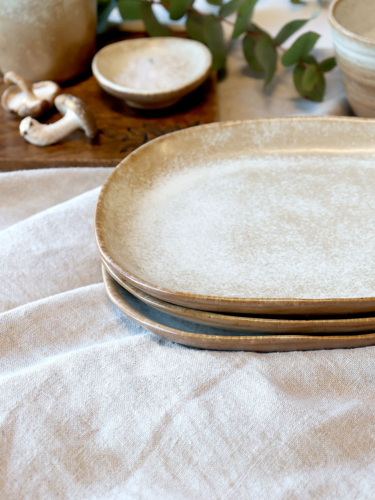Valence Tablett aus Porzellan in Latte, 24 cm lang