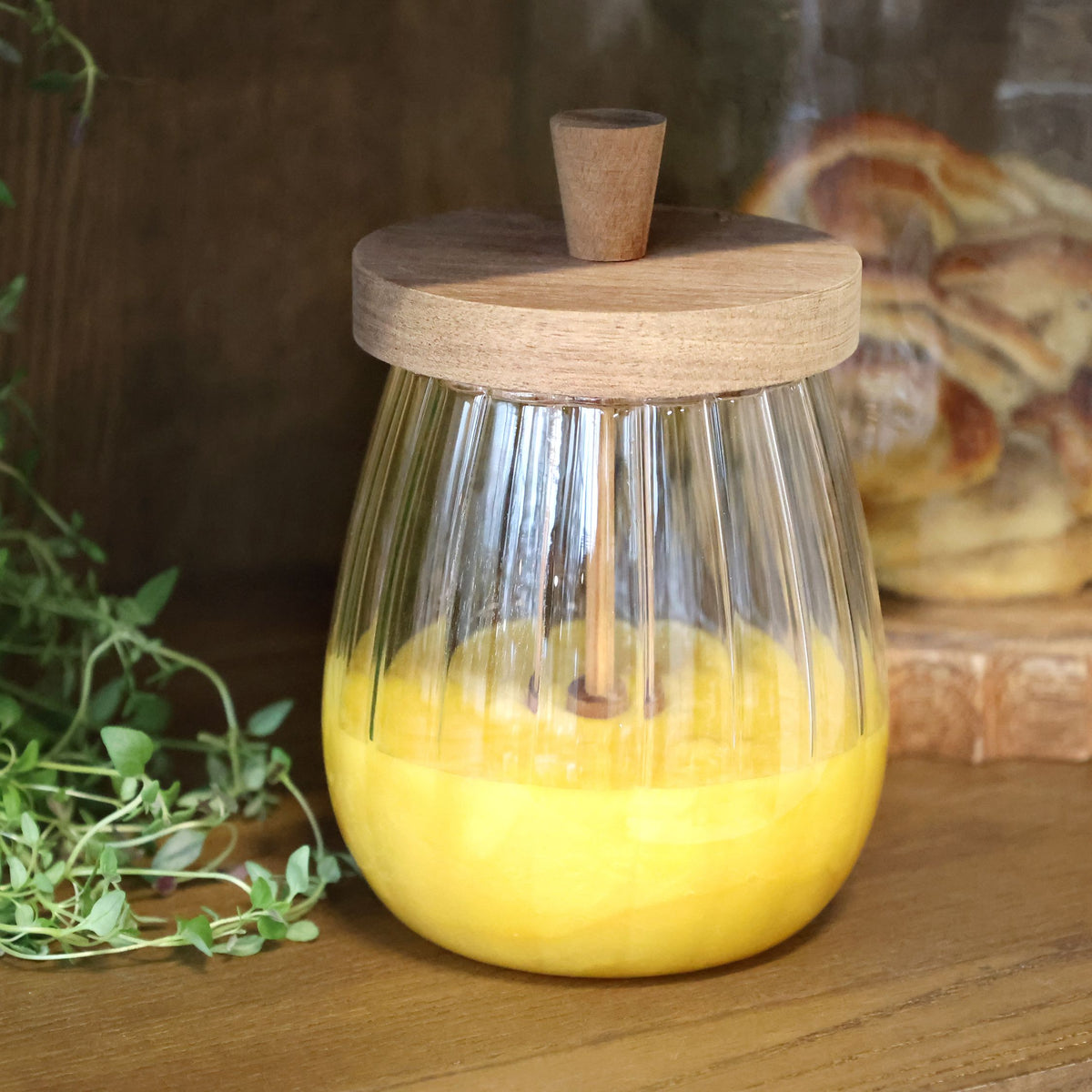 Aufbewahrungsglas mit Rillen, 650 ml, Akazienholz