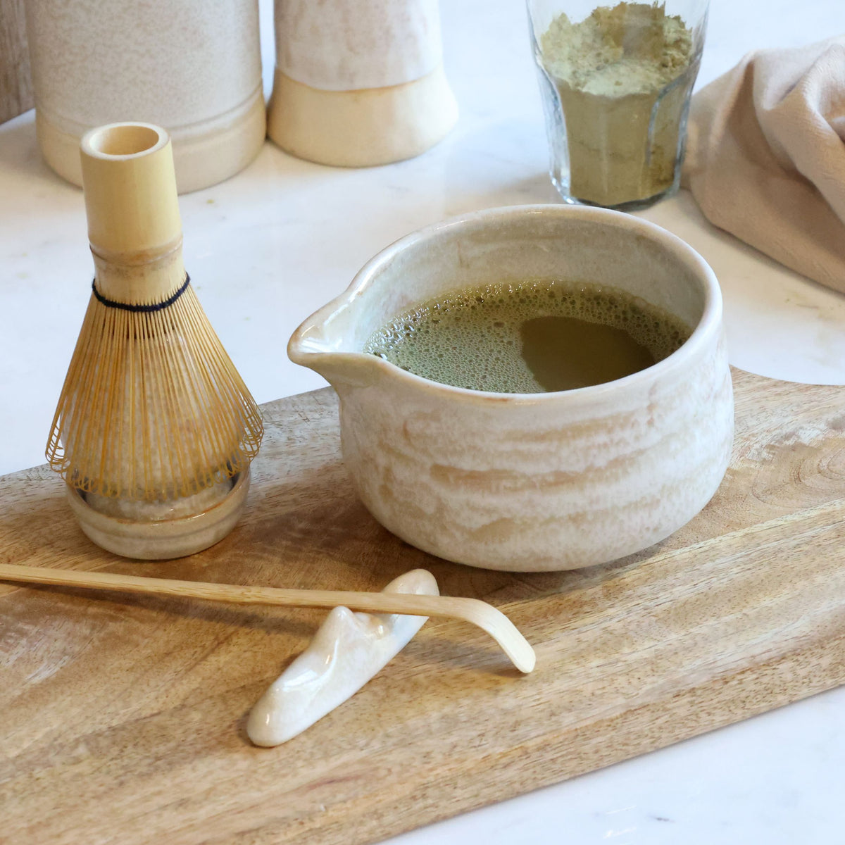 Matcha-Becher-Set mit 6 Teilen, Steingut und Bambus, creme