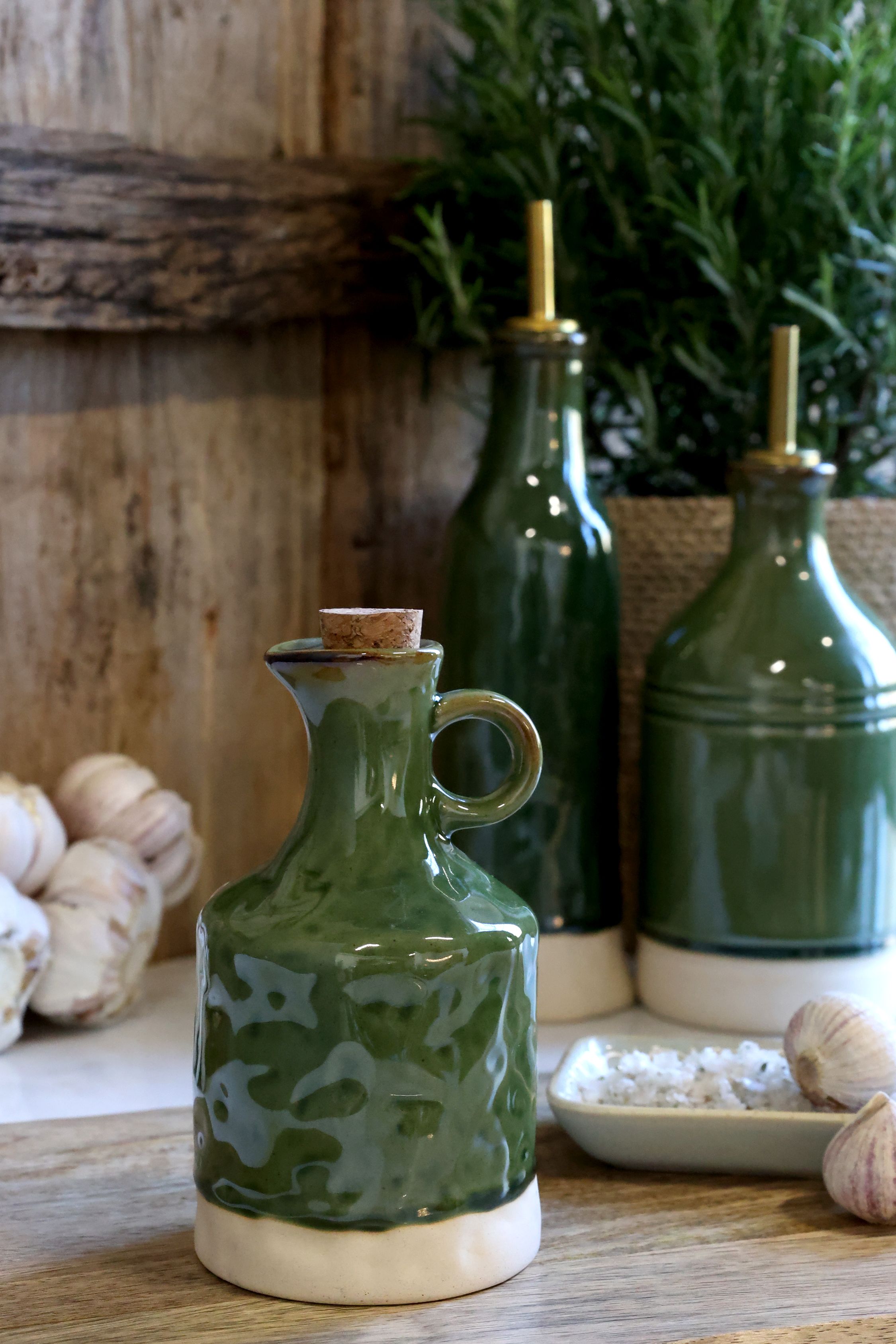 Steingut-Kanne mit Korkstopfen, oliv, 300 ml