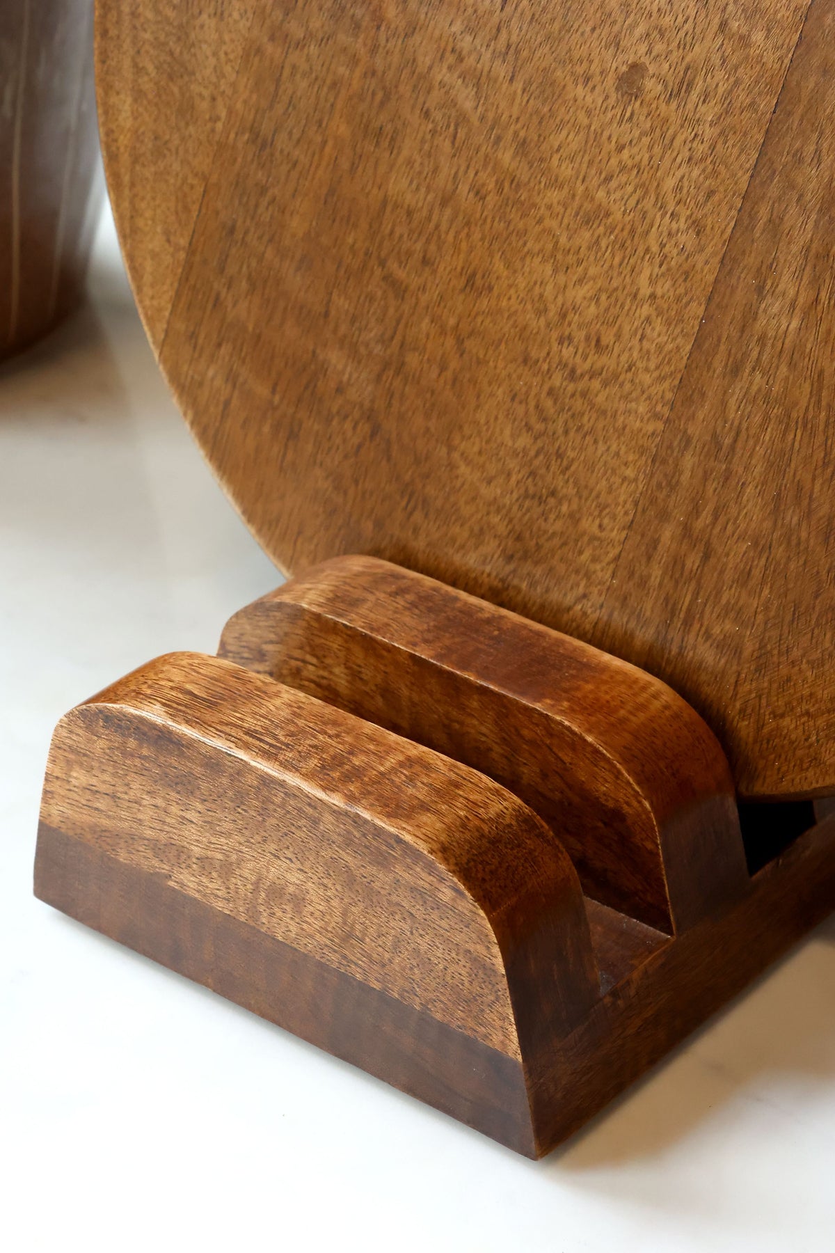 Aufbewahrung mit 3 Fächern aus Mangoholz, 23 cm breit