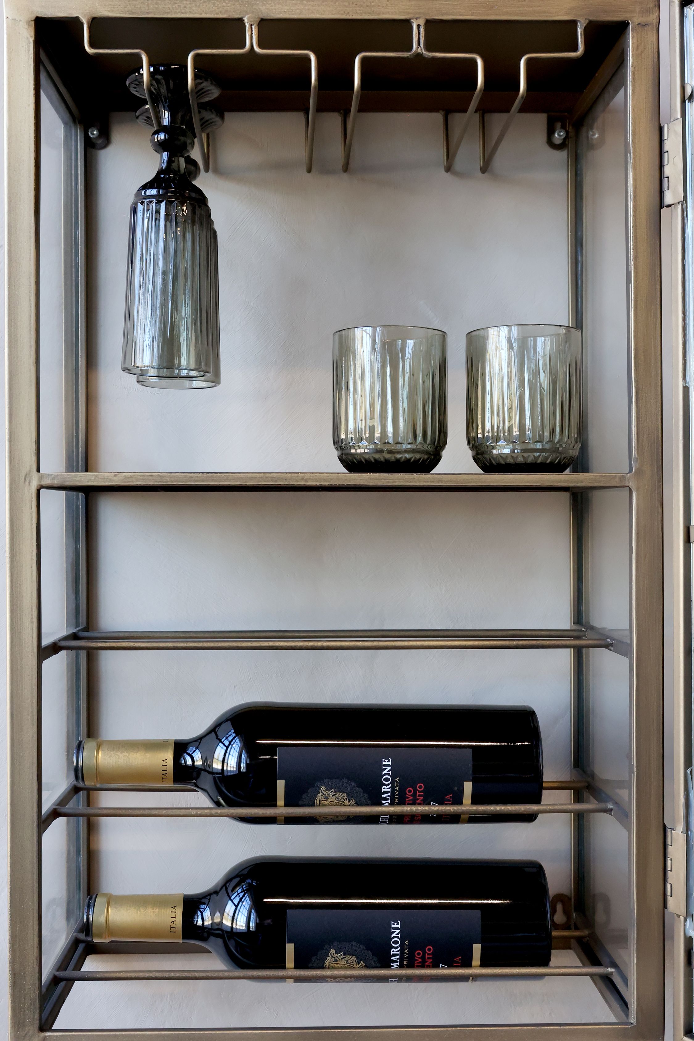 Rauchfarbenes Windlicht aus Glas mit Rillen, 9,5 cm hoch