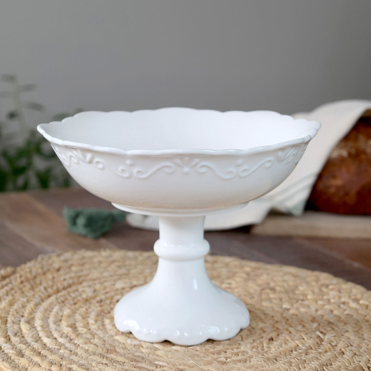 Provence Aufsatz auf Fuß – weiße Porzellanschale, 22 cm