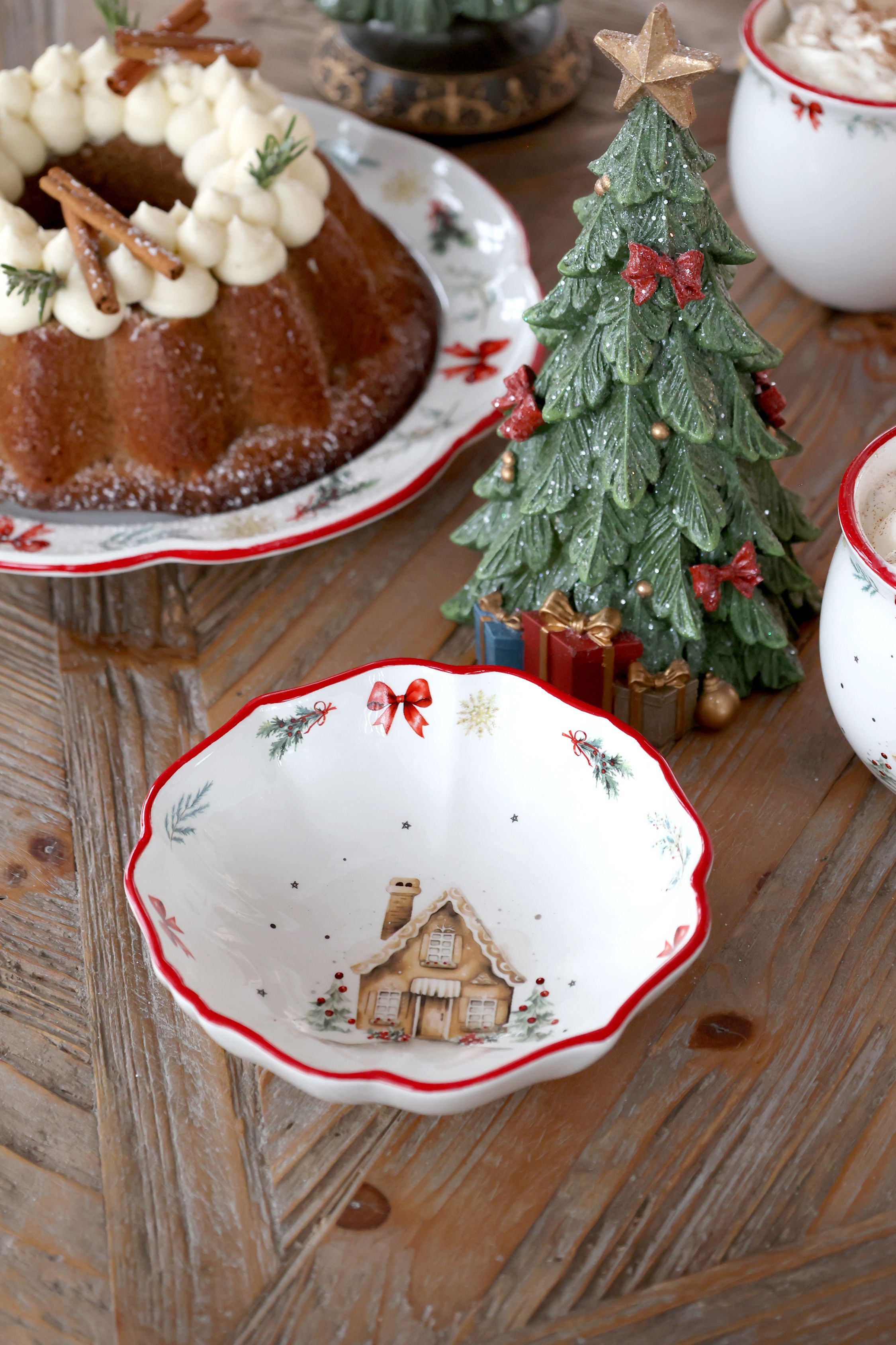 Chalet de Noël Schüssel aus Dolomit, 14 cm, Kirschrot