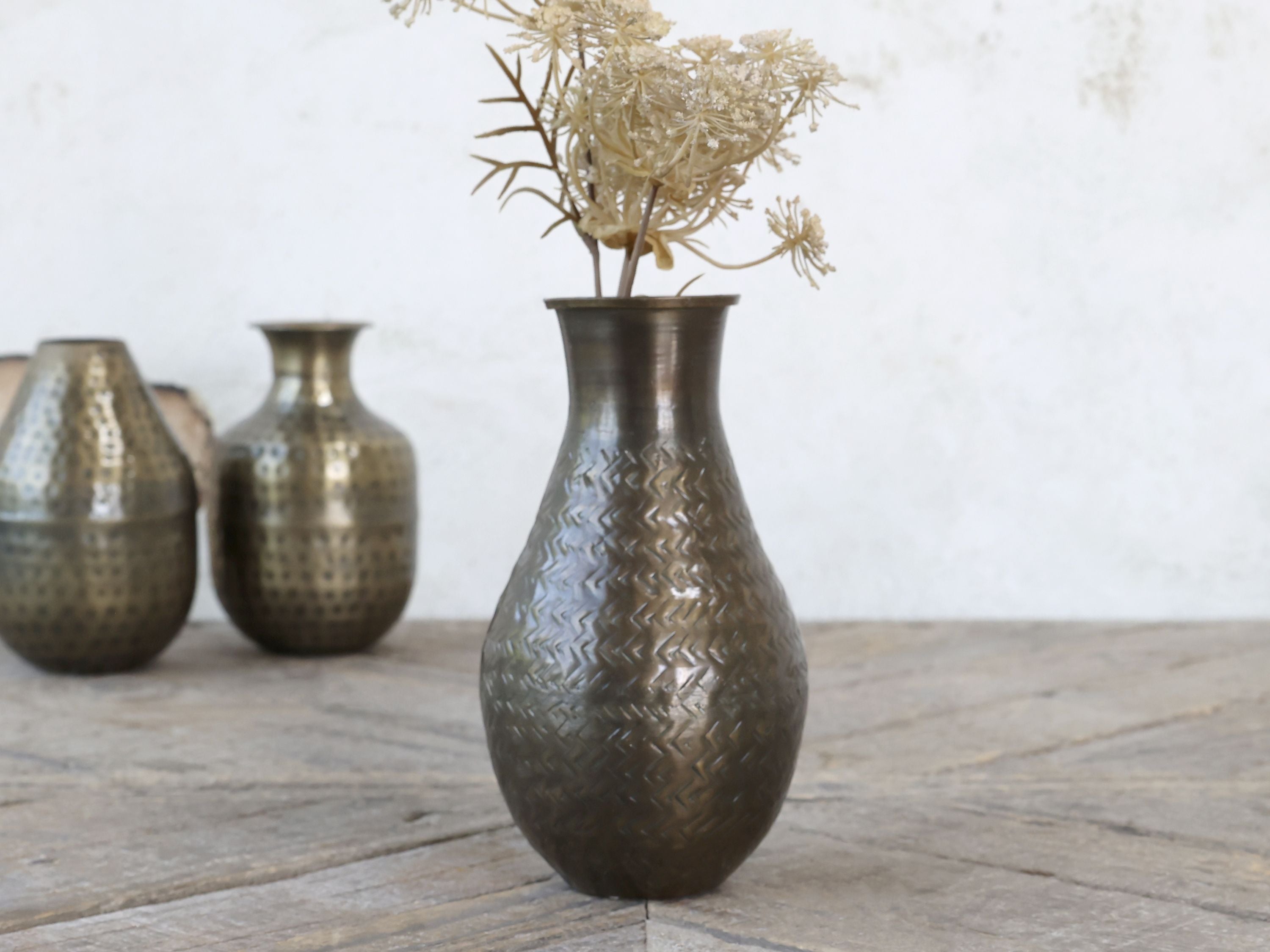 Vasen Deko: Eisen-Vase in Antik-Messing, 19 cm