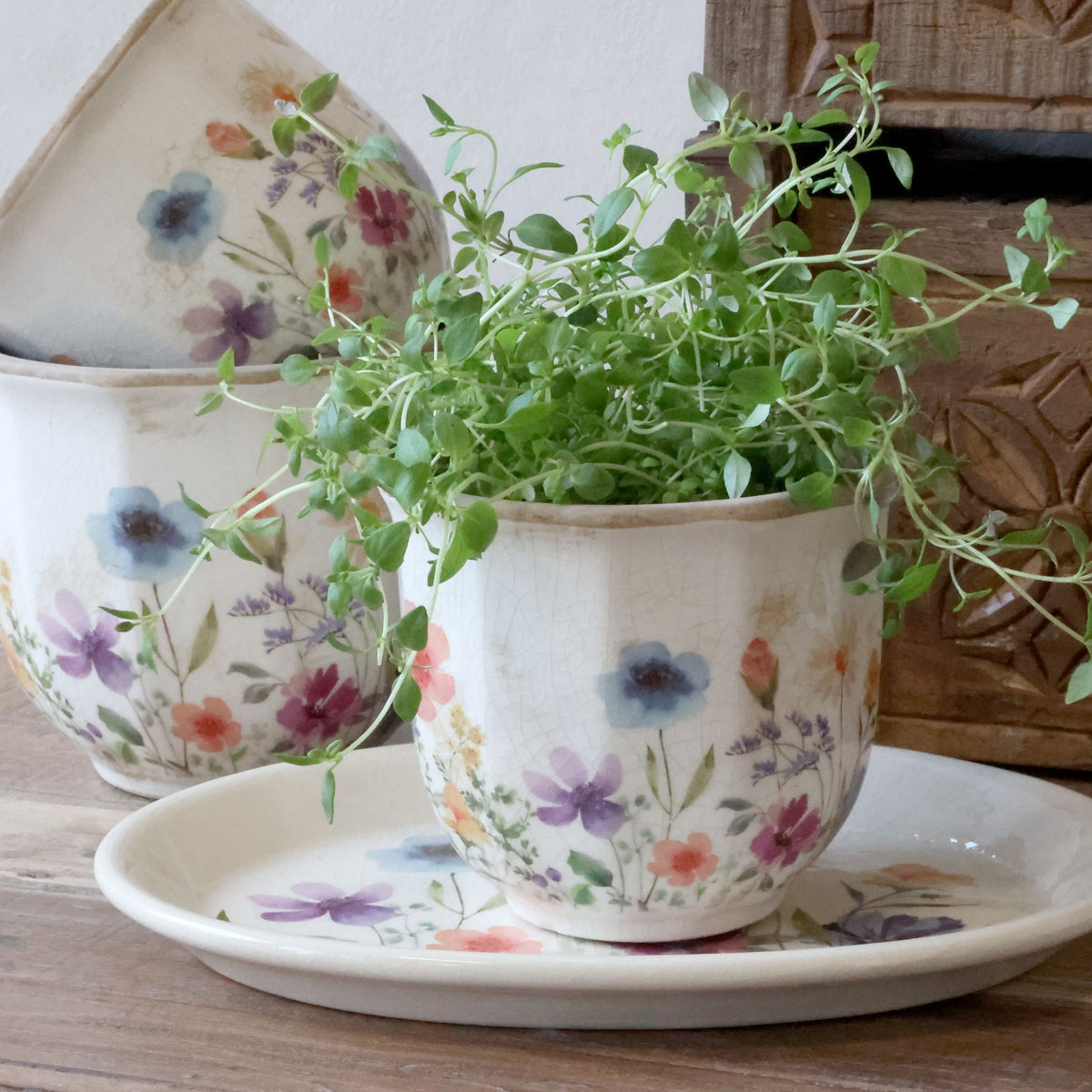 Fleurville Übertopf mit Blumenmotiv, 10,5 cm hoch, creme