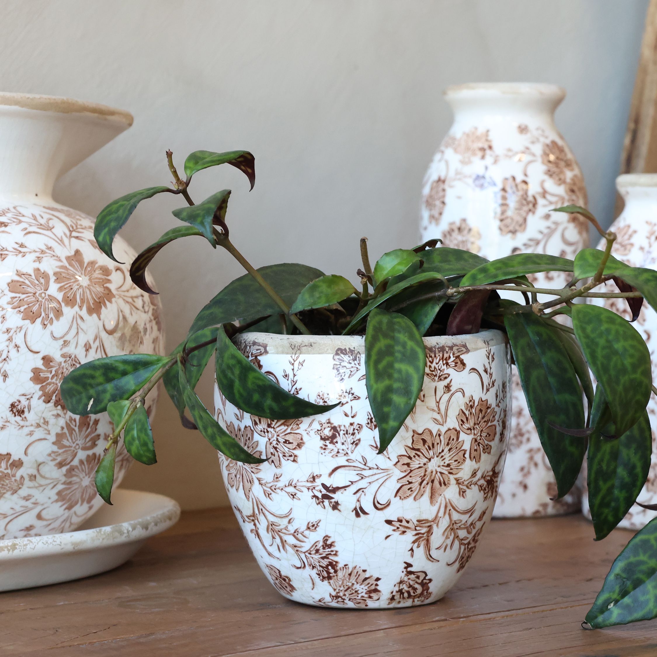 Grenoble Übertopf mit Blumenmotiv, Keramik, 11 cm hoch