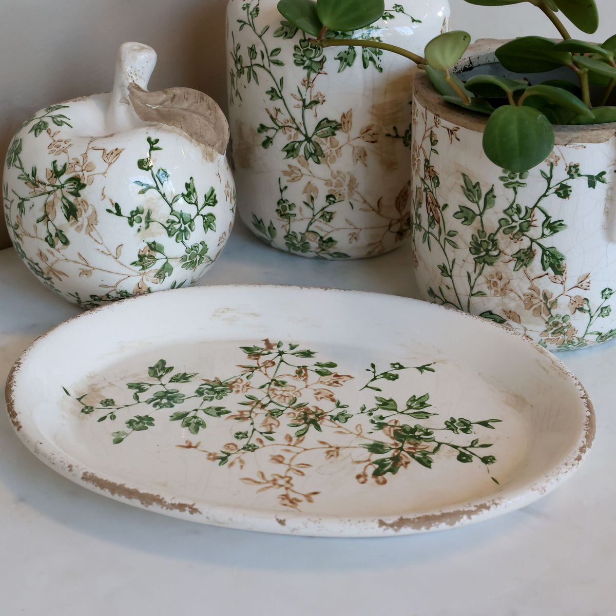 Tablett mit Zweigmotiv, Keramik, creme, 25 cm lang