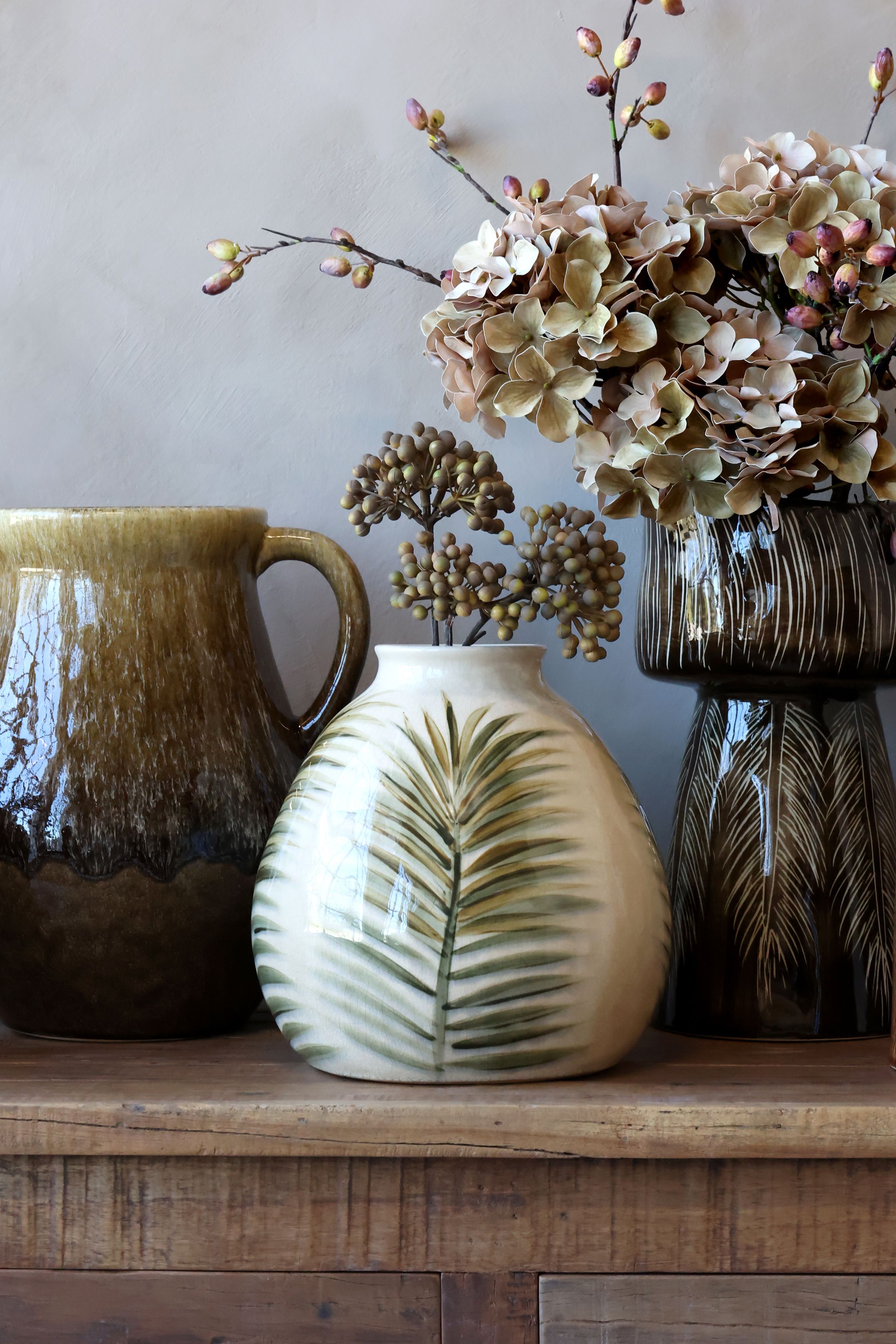 Vase mit Blattmuster, 23 cm hoch, creme