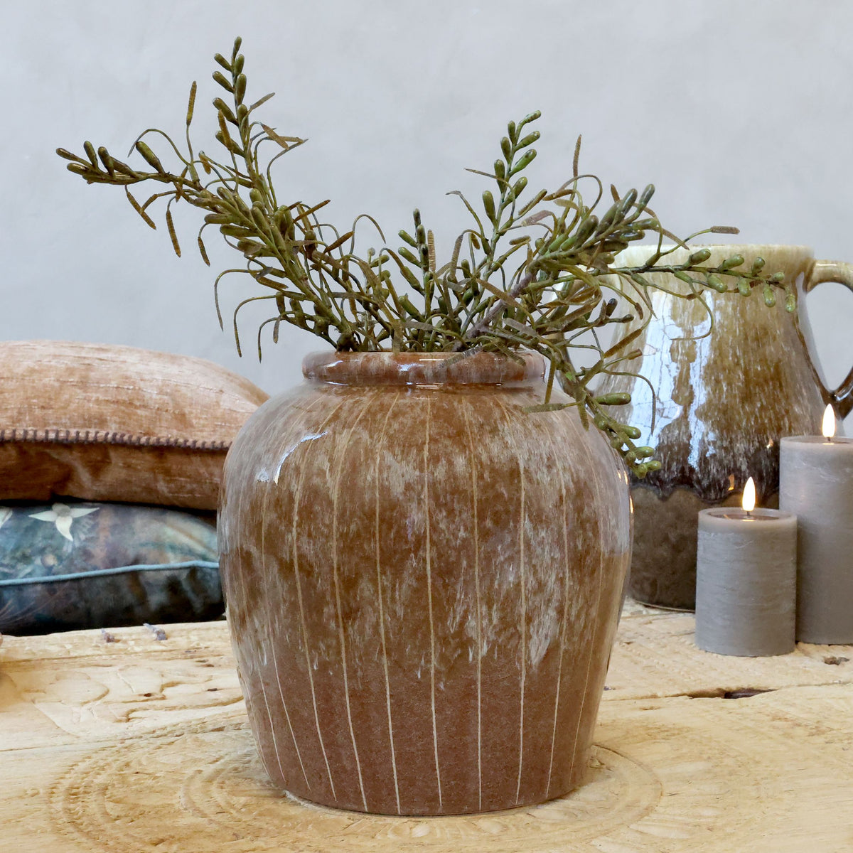 Vase mit Streifen in Mokka, 23 cm hoch