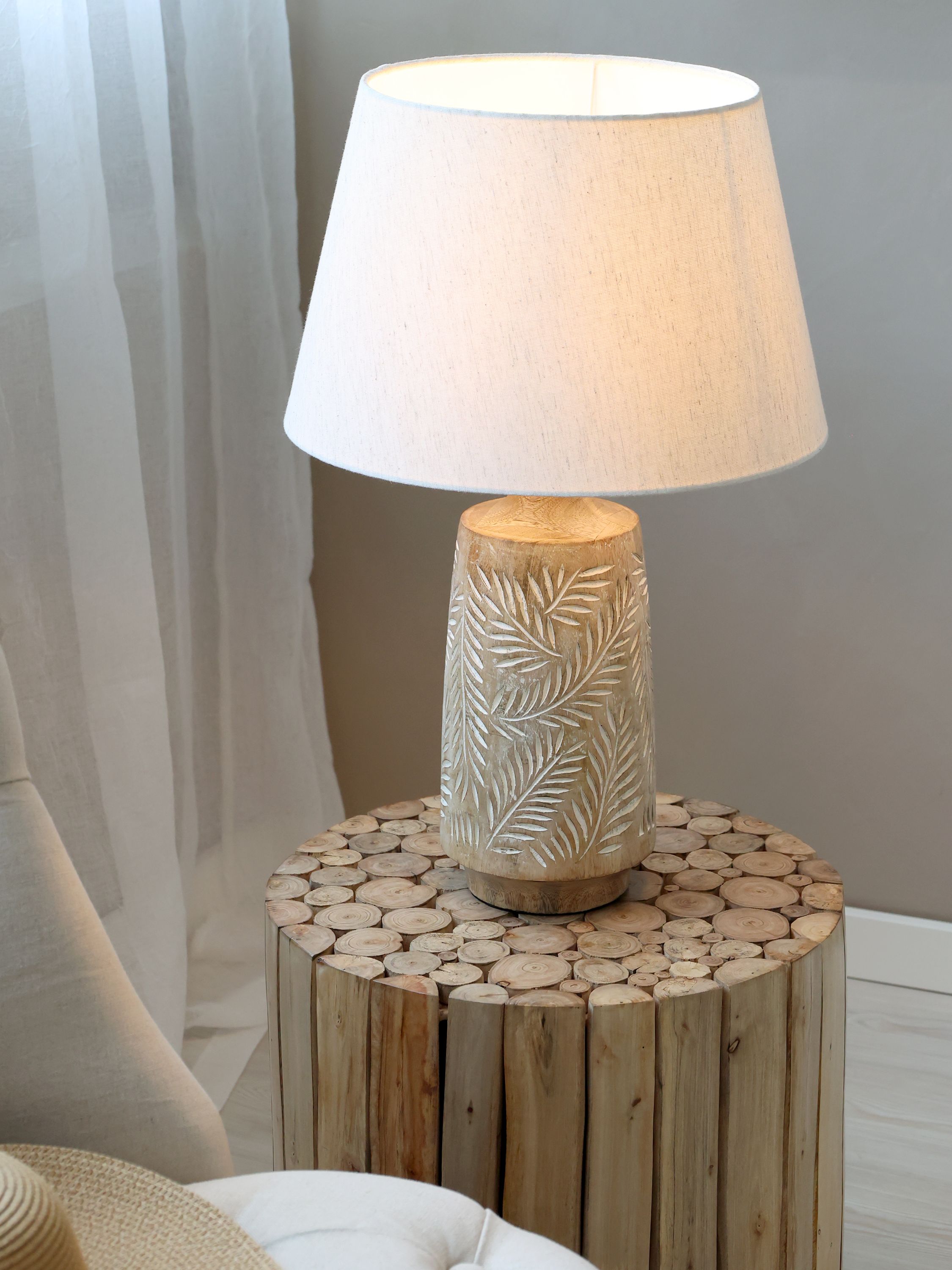 Tischlampe mit Holzfuss und Leinenschirm, natur, 57 cm hoch