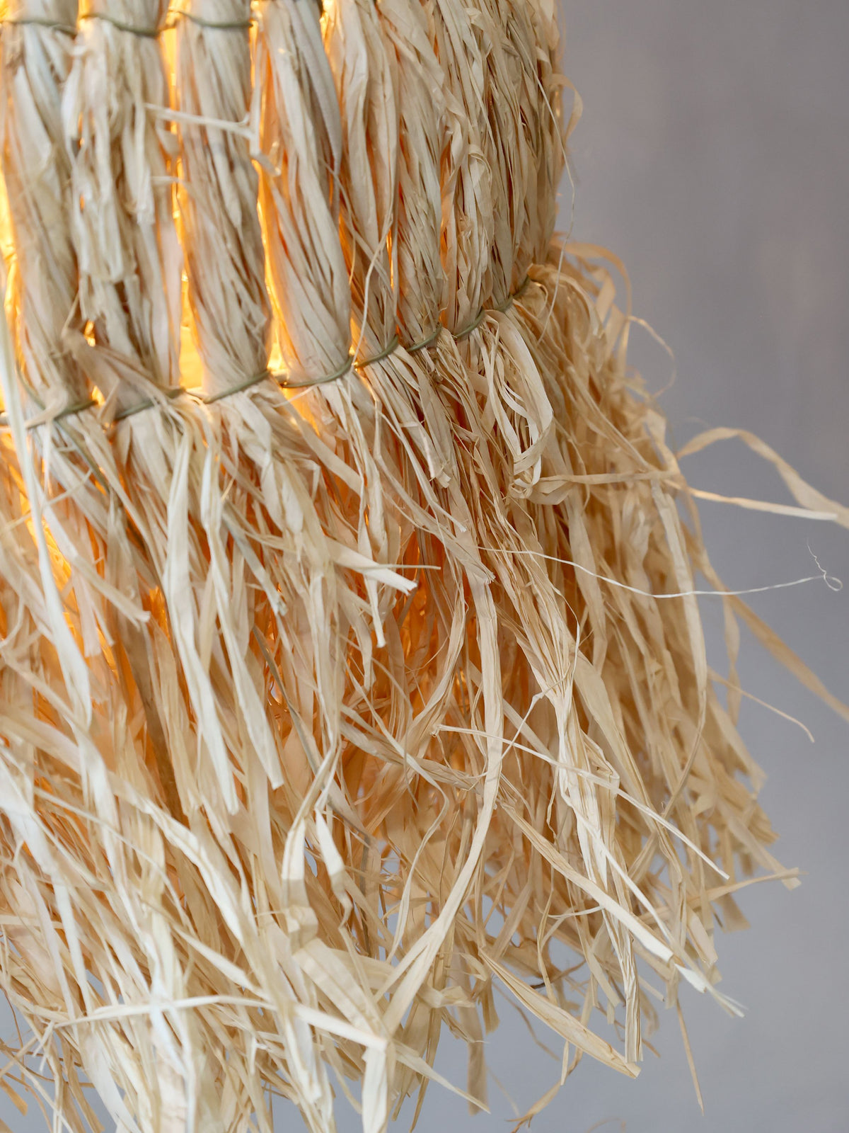 Lampenschirm geflochten aus Raffia, 32 cm hoch, natur