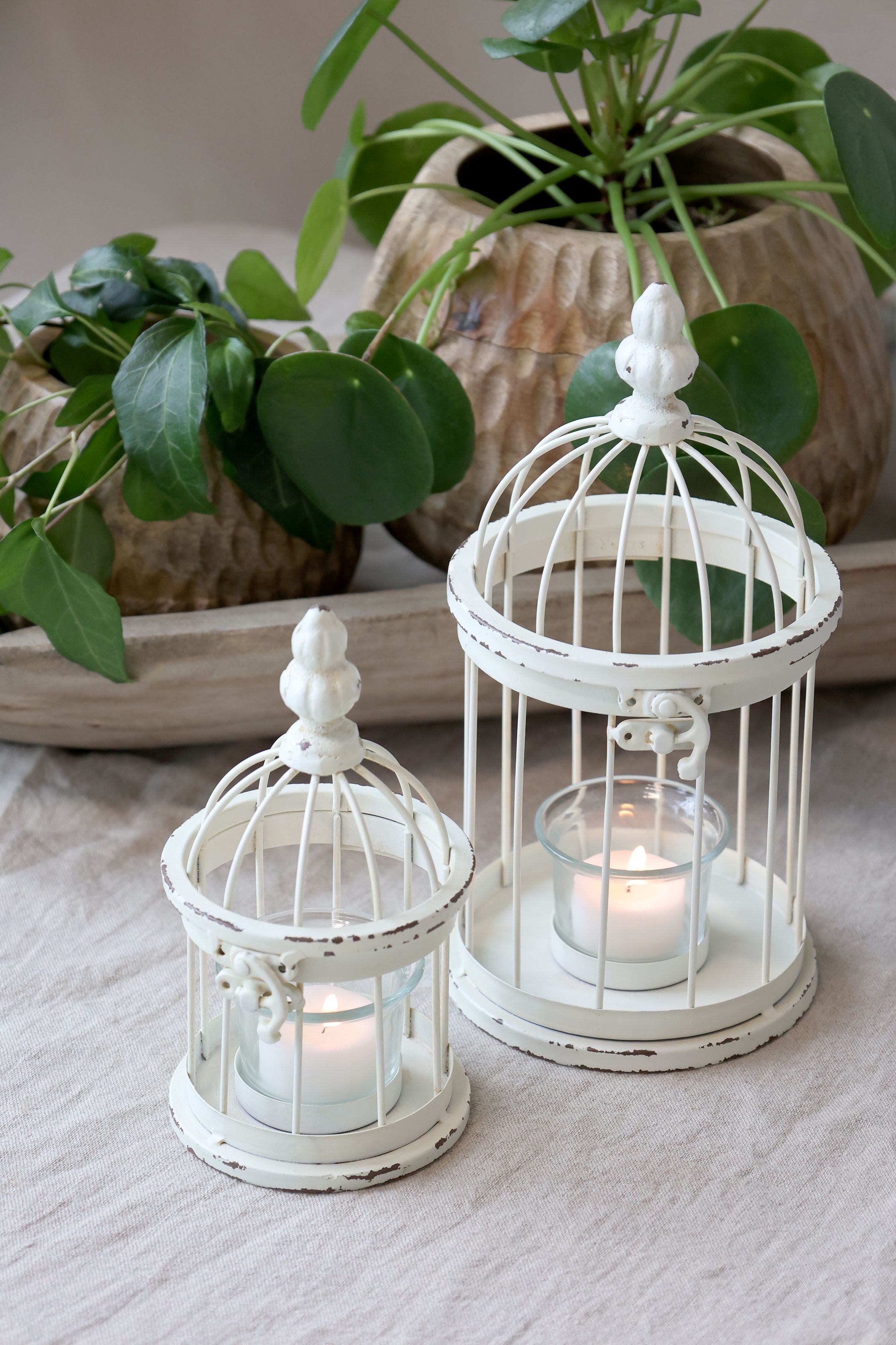 Teelichthalter aus Eisen, 18,5 cm hoch, antique creme