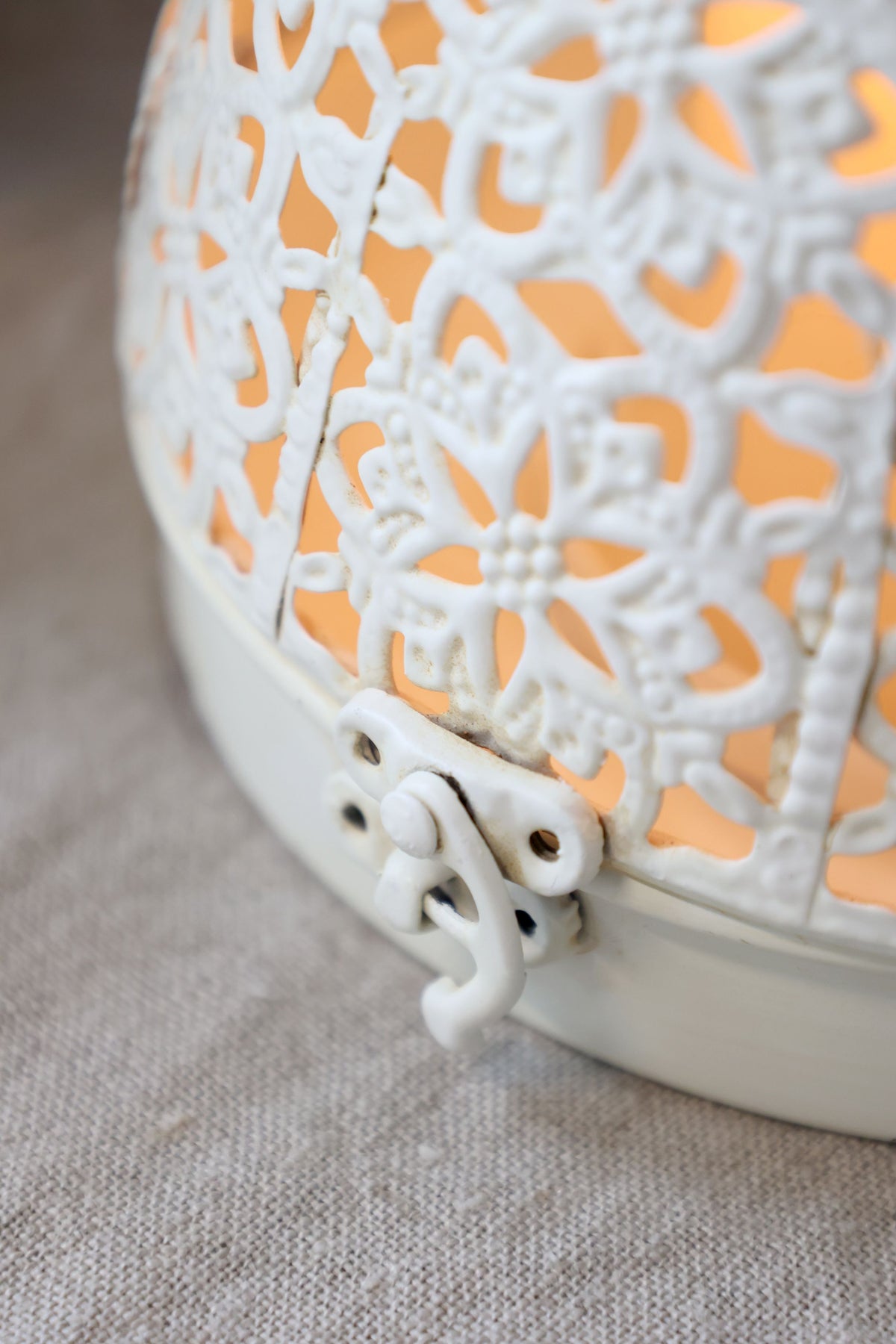 Laterne mit Muster antique creme für Kerzen
