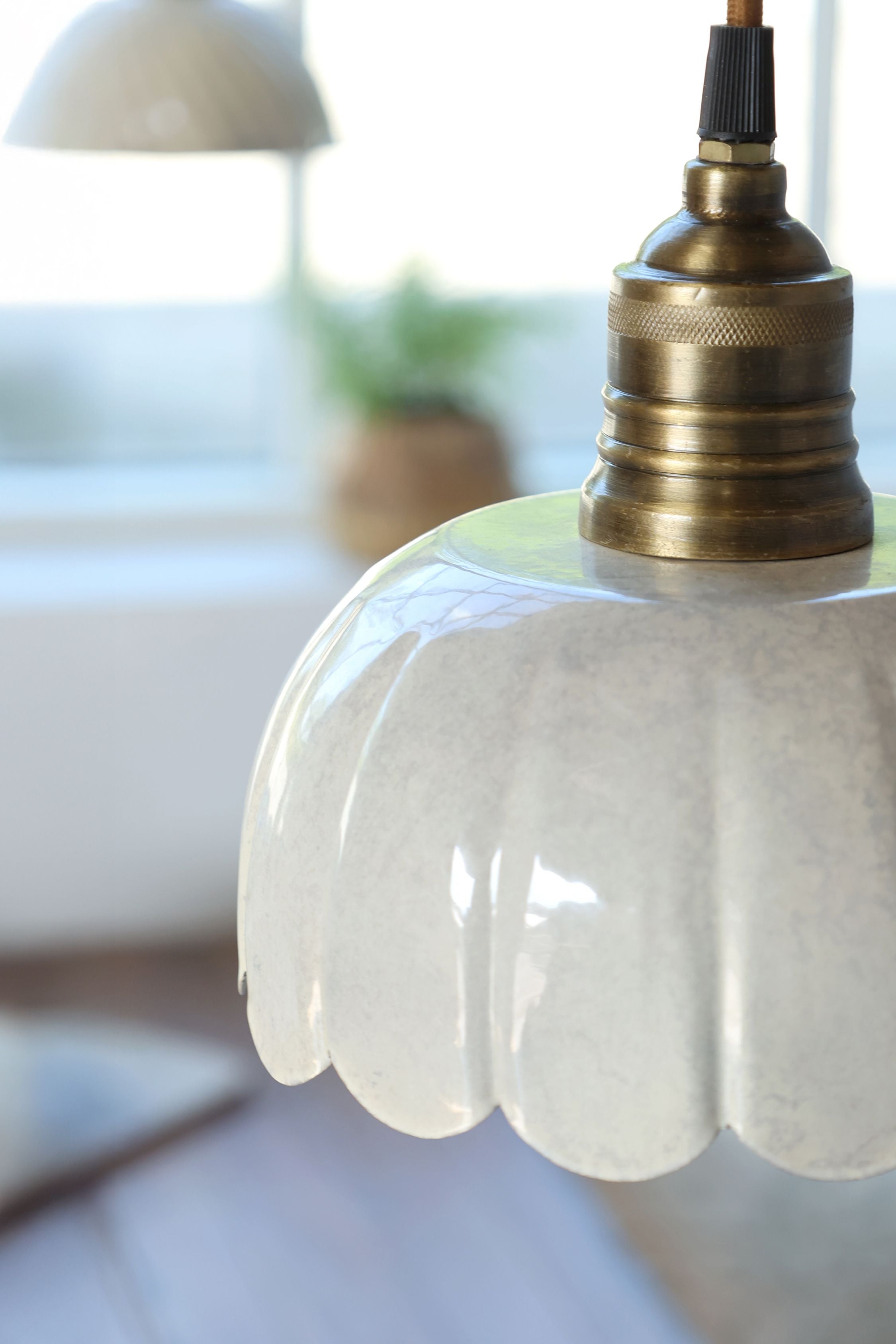Lunel Emaille-Lampe creme, 18 cm Durchmesser